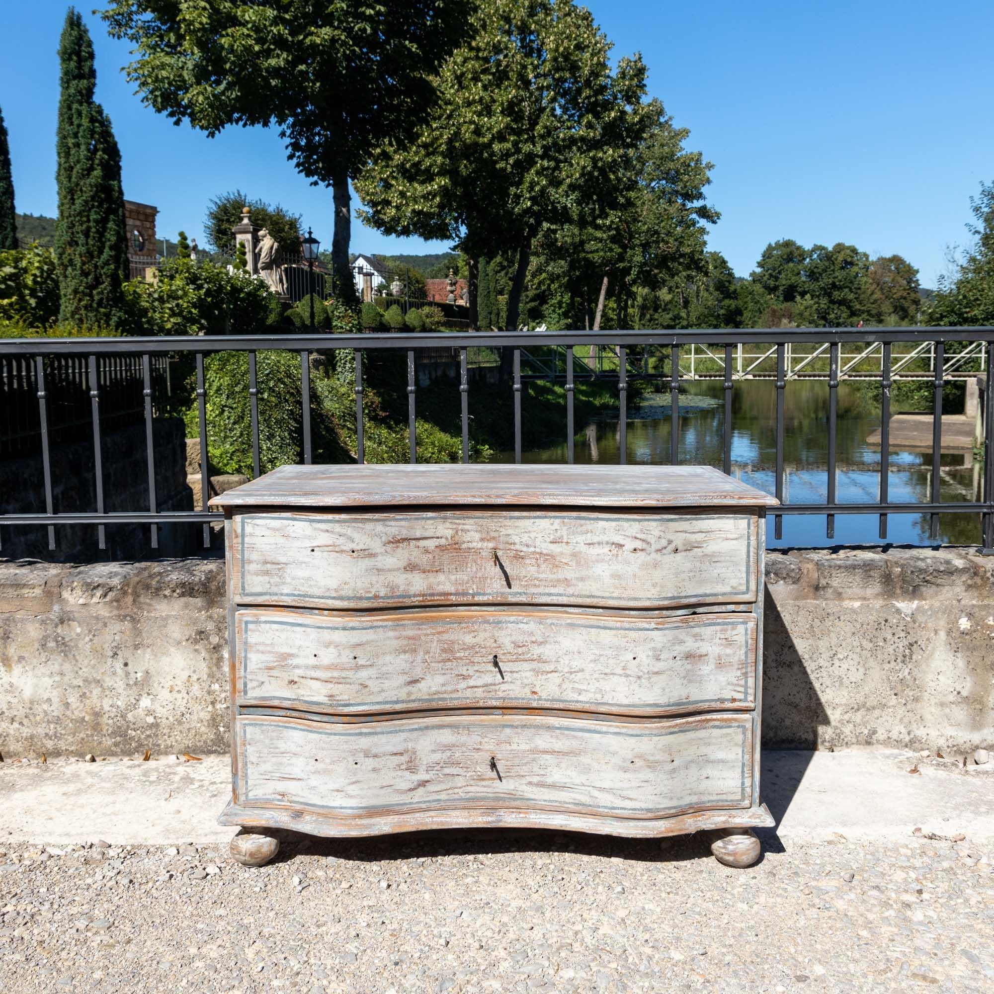 18th Century and Earlier Light grey baroque chest of drawers, 18th century For Sale