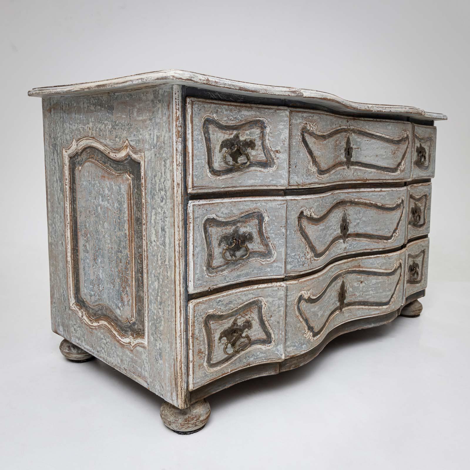 Hand-Painted Light grey Baroque Chest of Drawers, around 1760/1770 For Sale