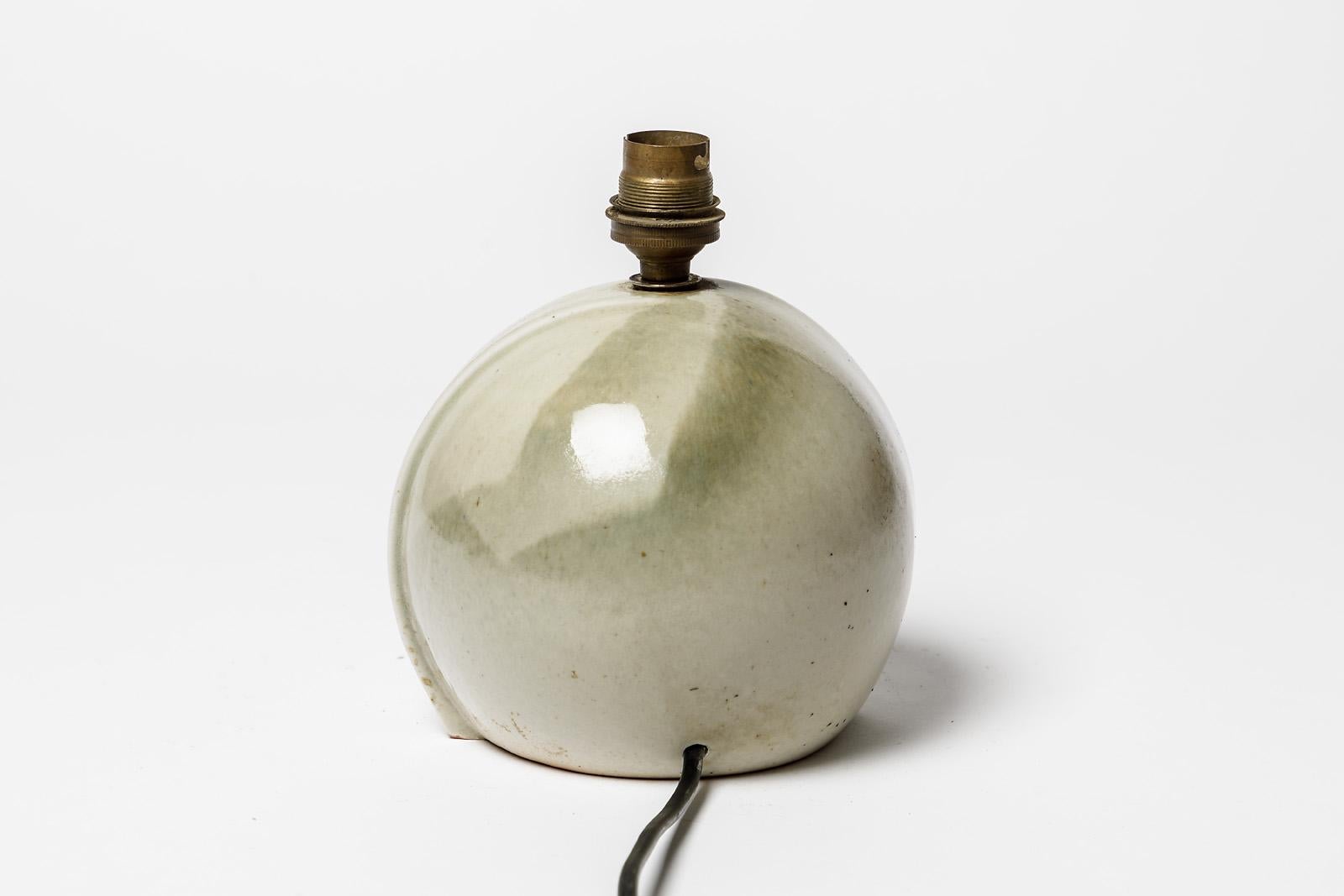 Hellgraue Keramik-Porzellan-Tischlampe von Bernard Prigent La Borne, 1970 (Moderne der Mitte des Jahrhunderts) im Angebot