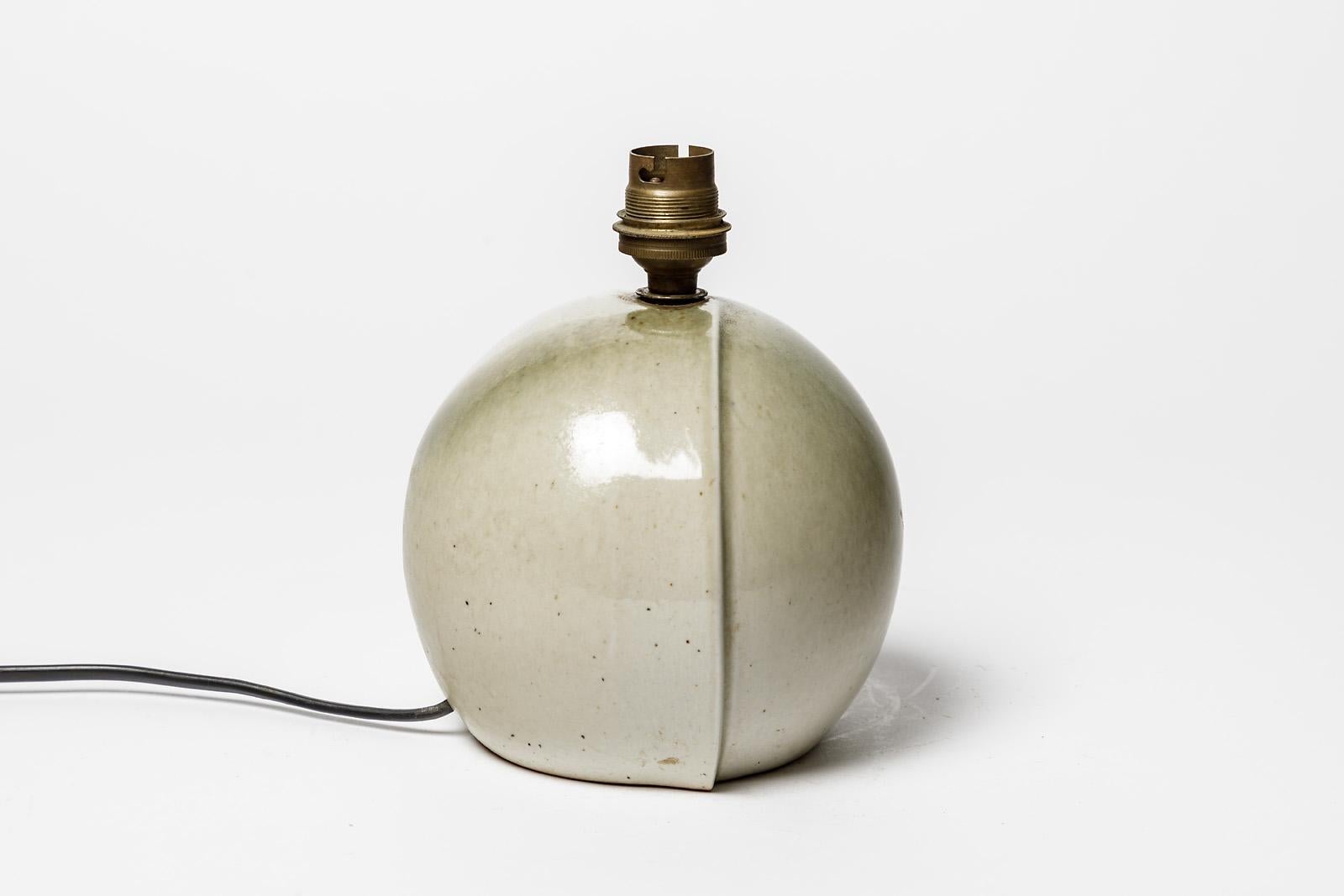 Hellgraue Keramik-Porzellan-Tischlampe von Bernard Prigent La Borne, 1970 (20. Jahrhundert) im Angebot