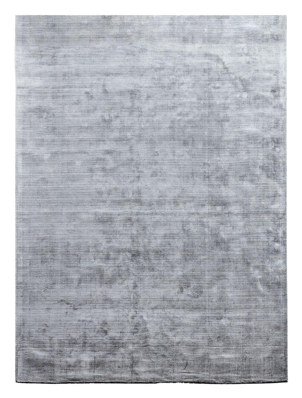 Light grey Karma Carpet by Massimo Copenhagen
Handwoven
Materials: 100% Recycled Bamboo
Dimensions: W 250 x H 350 cm
Available colors: Light Grey, Nougat Brown, Washed Blue, and Olive Green.
Other dimensions are available: 160x230 cm, 200x300