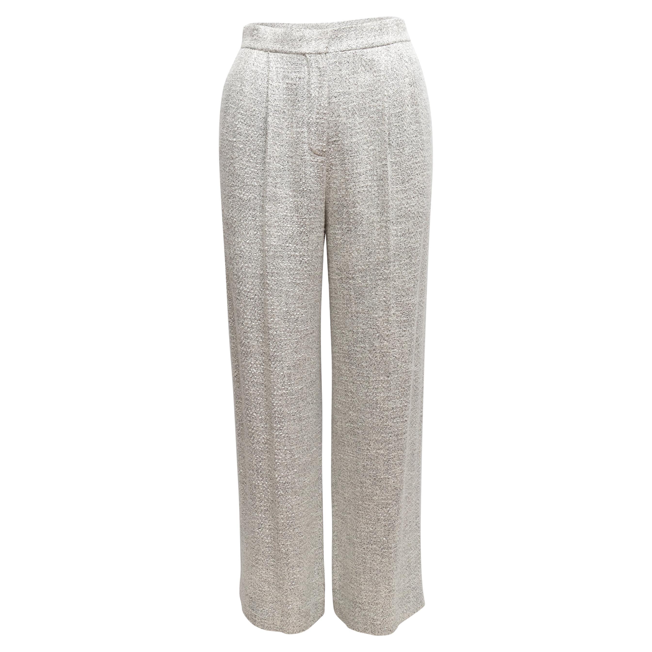 Pantalon plissé à jambe droite The Row, gris clair Taille US 0 en vente