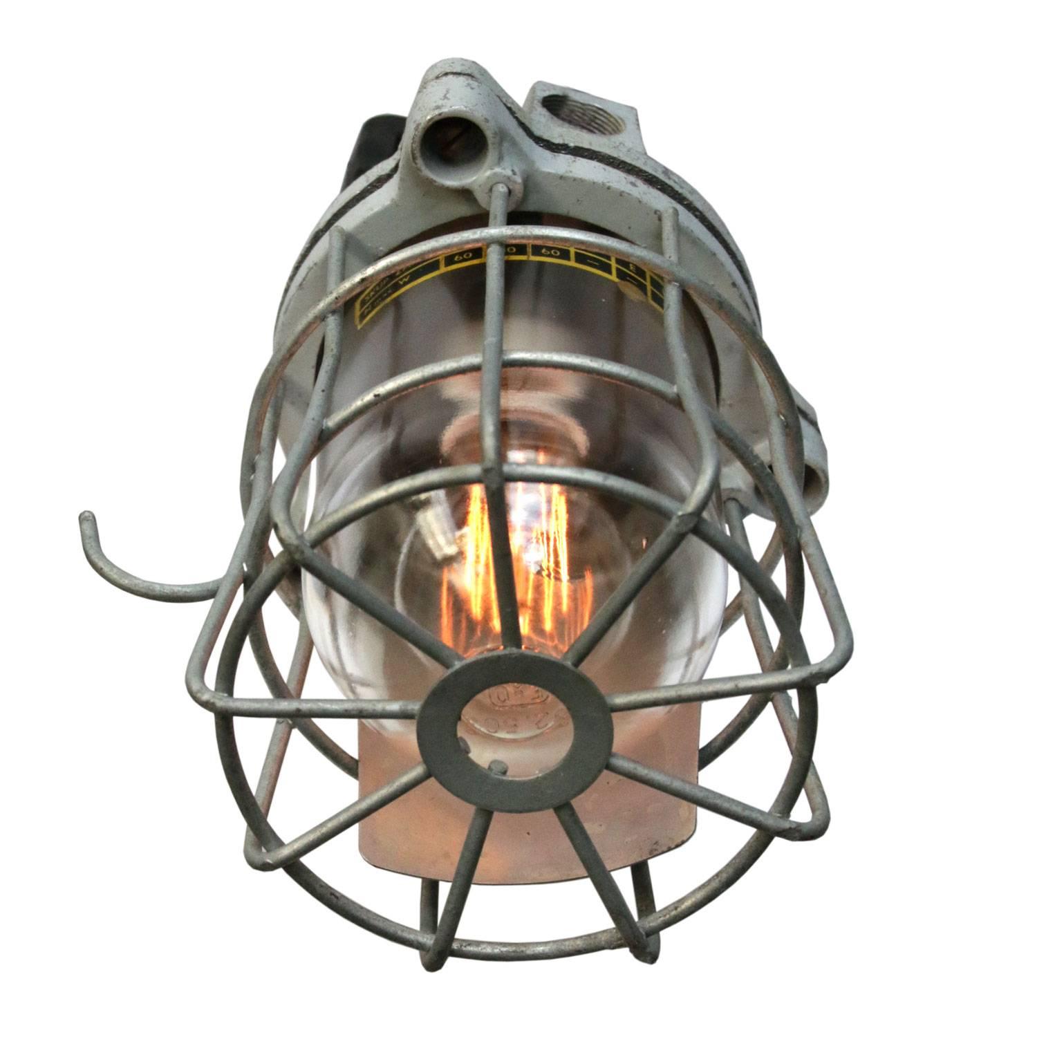 Vintage European Industrial pendant. Cast aluminium. Clear glass.

Weight 4.0 kg / 8.8 lb

All lamps have been made suitable by international standards for incandescent light bulbs, energy-efficient and LED bulbs. E26/E27 bulb holders and new