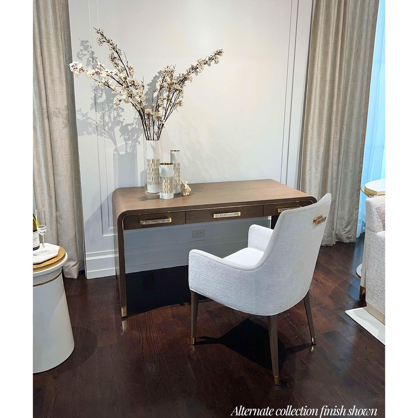 Light Hollywood Regency Desk In New Condition For Sale In Westwood, NJ