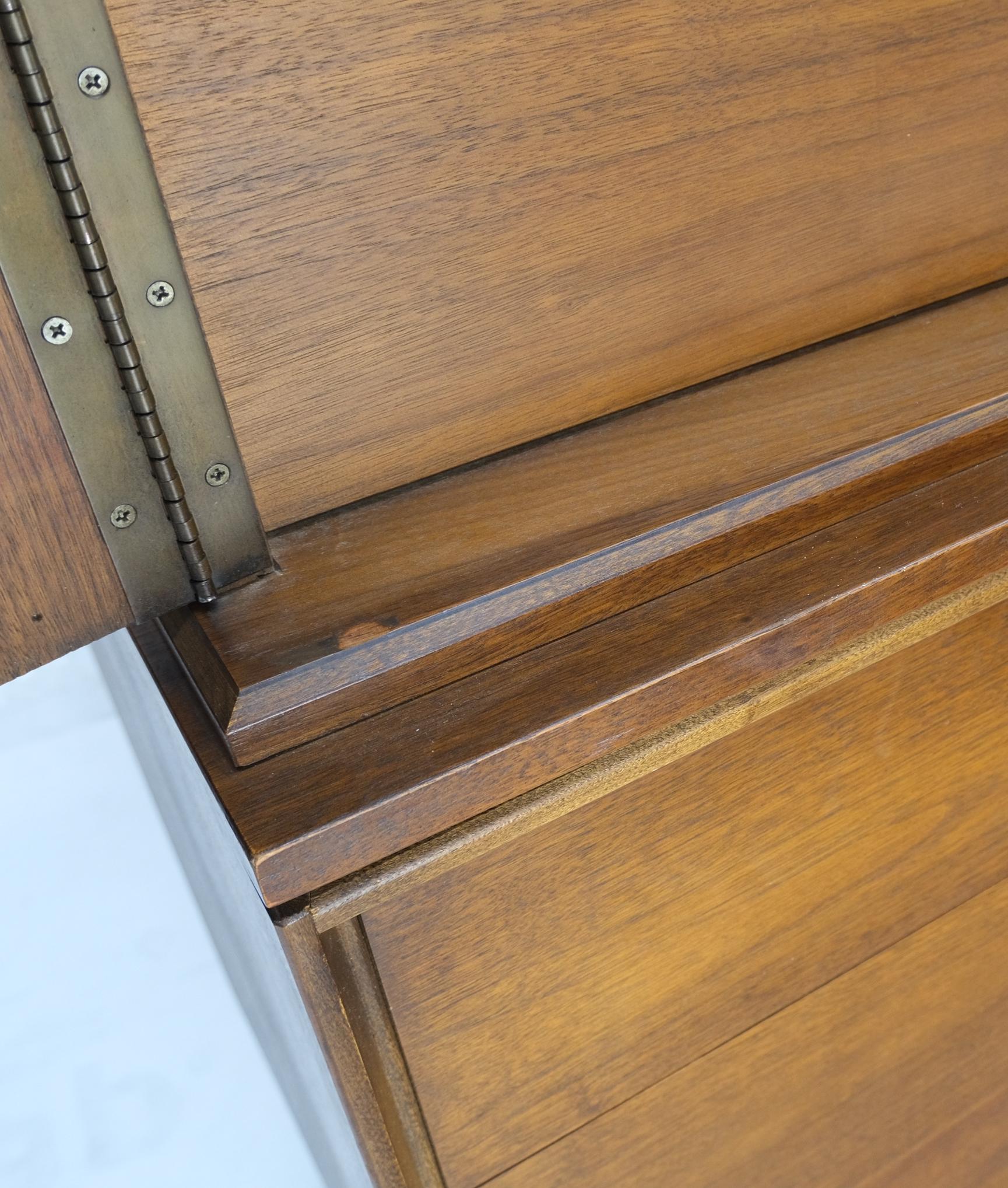 Light Medium Walnut Gentleman's High Chest Dresser Cabinet Mid-Century Modern For Sale 2