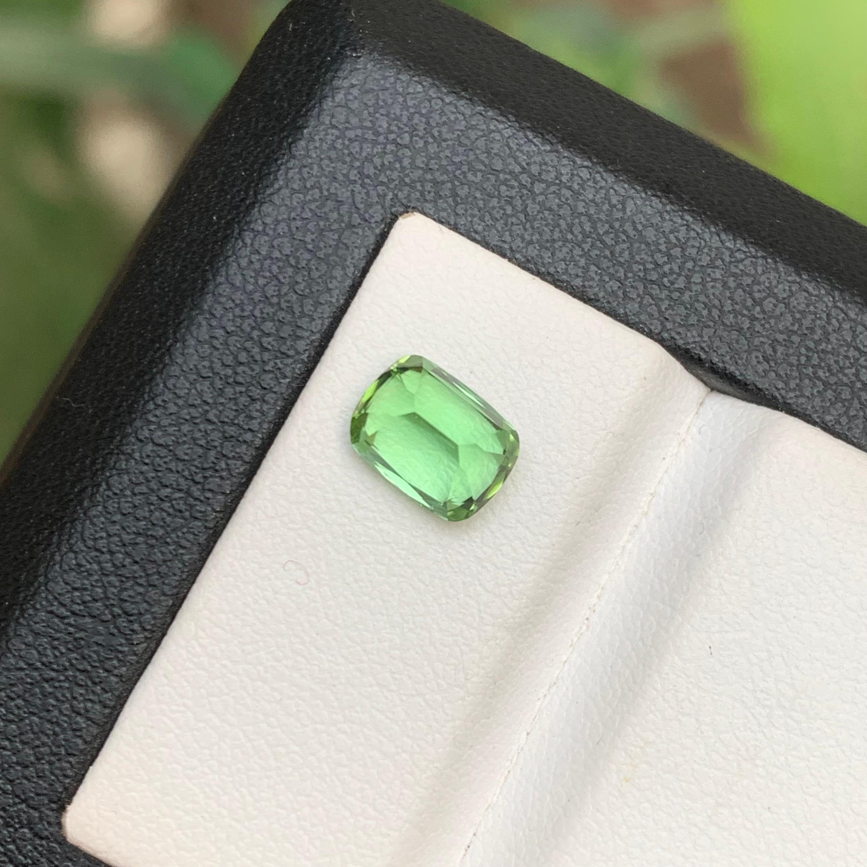 Light Mint Green Natural Tourmaline Ring Loose Gemstone 1.60Ct Cushion Cut-Jewel In New Condition For Sale In Peshawar, PK