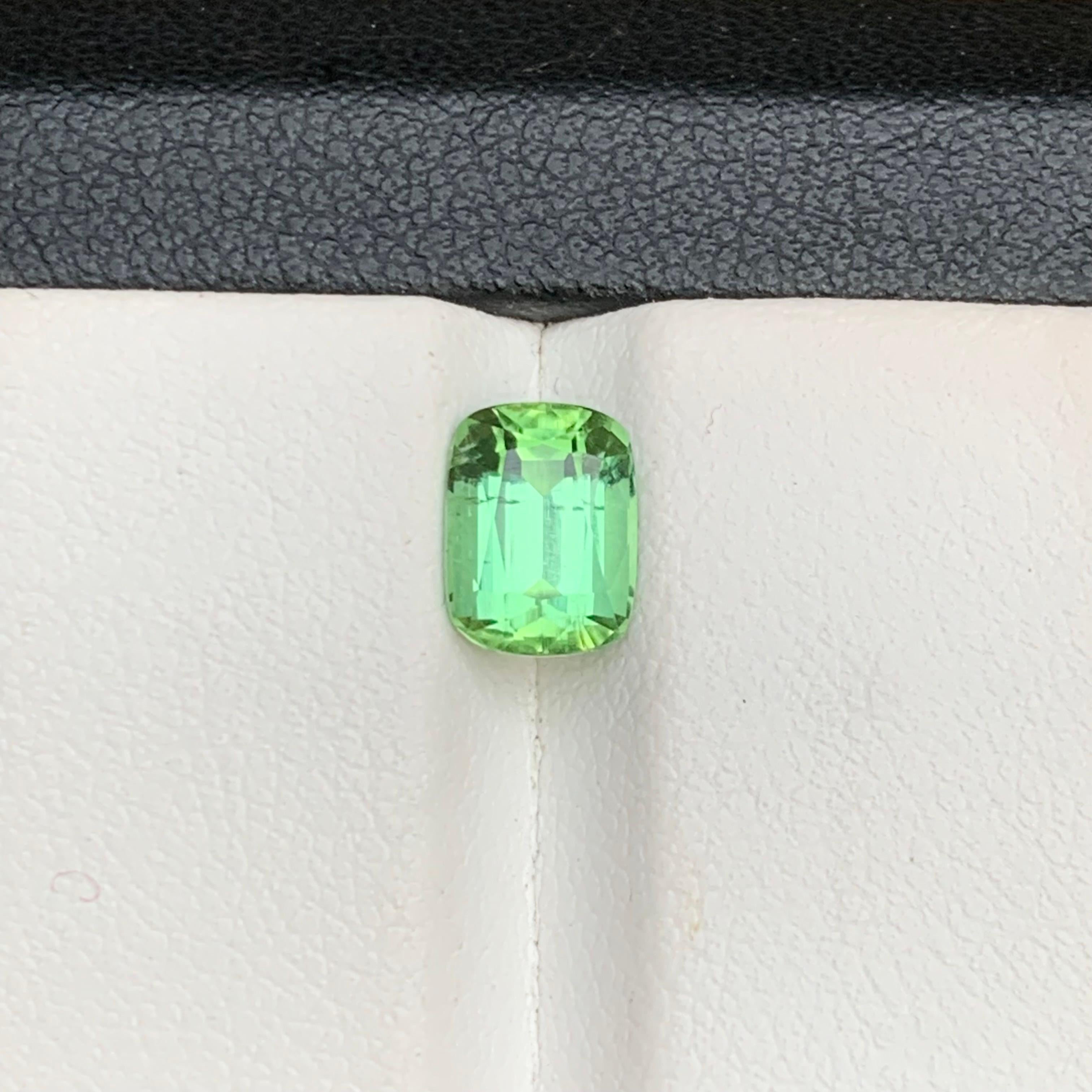 Light Mint Green Natural Tourmaline Ring Loose Gemstone 1.60Ct Cushion Cut-Jewel For Sale 4