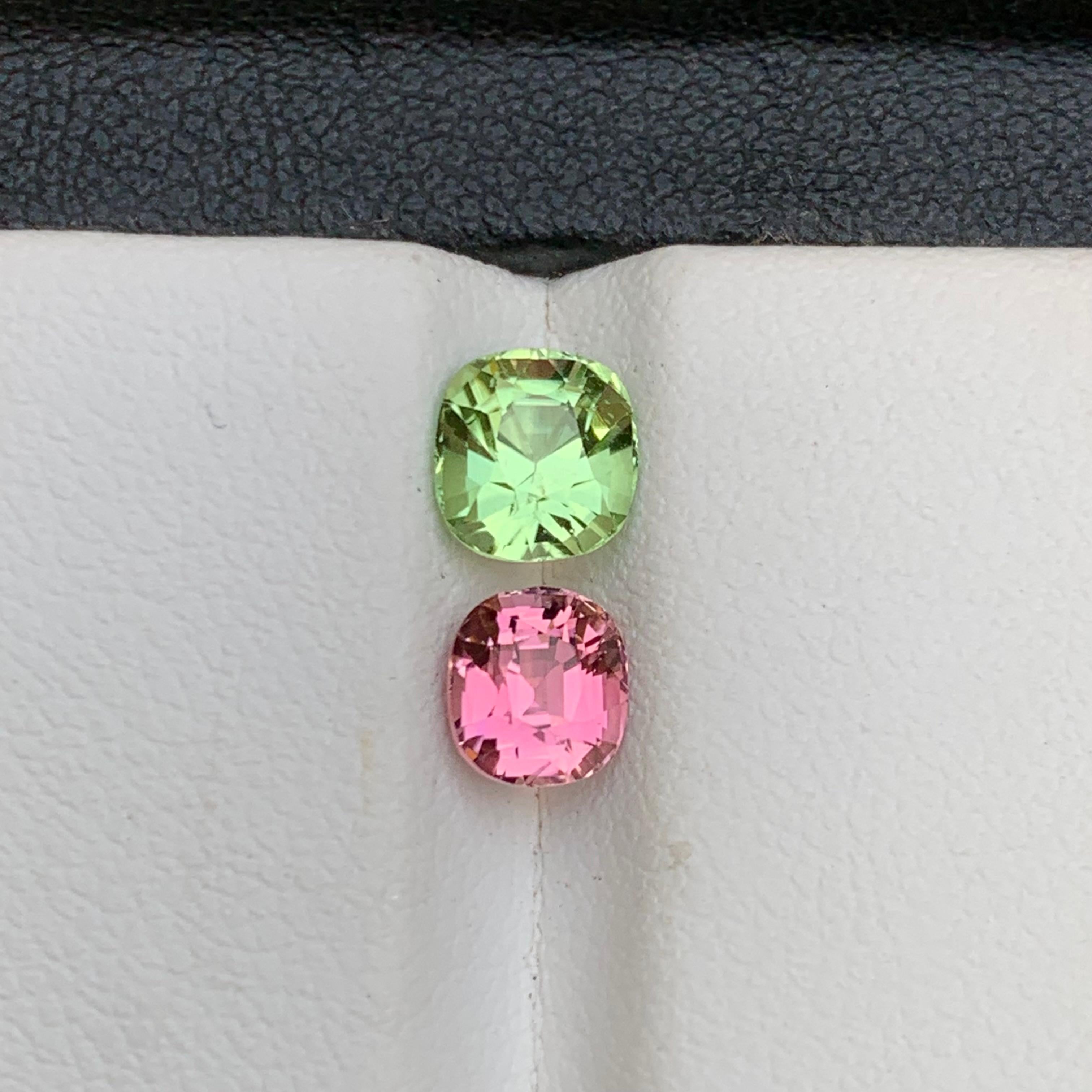 Pierres précieuses en tourmaline naturelle vert menthe et rose vif 2,05 ct taille coussin en vente 5