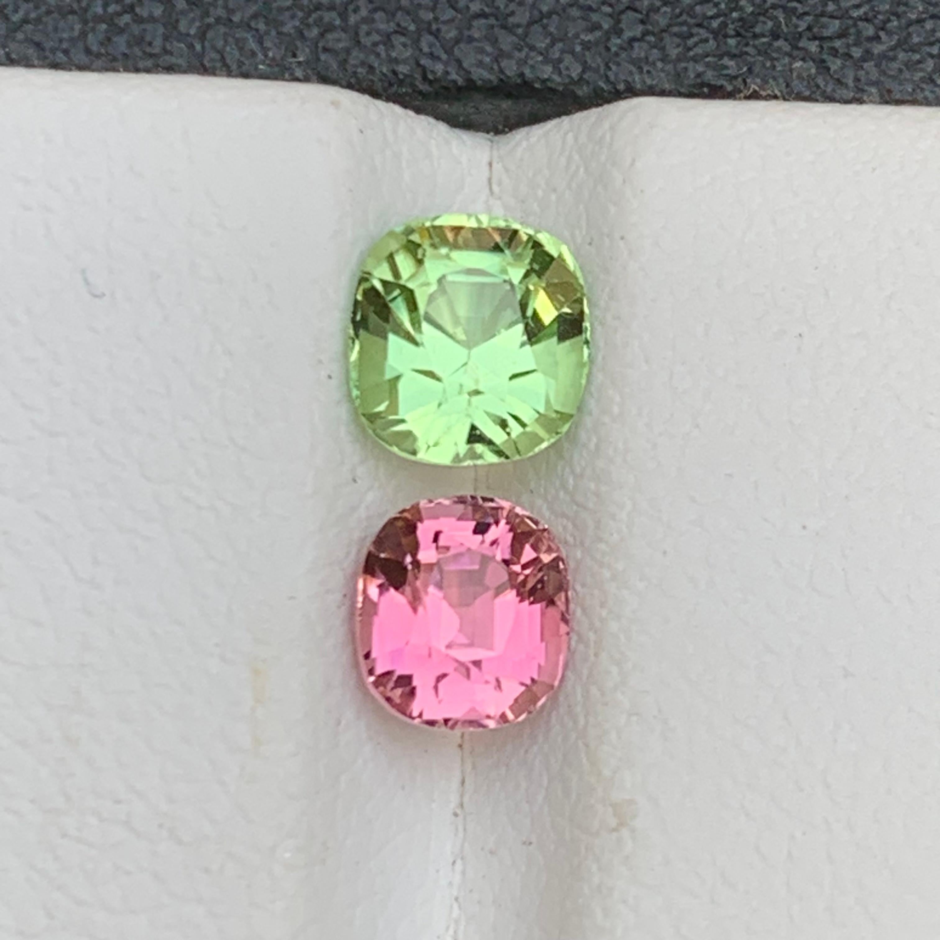 Tourmaline naturelle vert menthe et rose vif en vrac pour bagues, colliers, bracelets ou tout autre type de bijoux en provenance de Kunar en Afghanistan !

💎 TYPE DE PIERRE PRÉCIEUSE : Tourmaline
⚖️ POIDS : 2.05 Carats
🪚 SHAPE & CUT : Coupe
