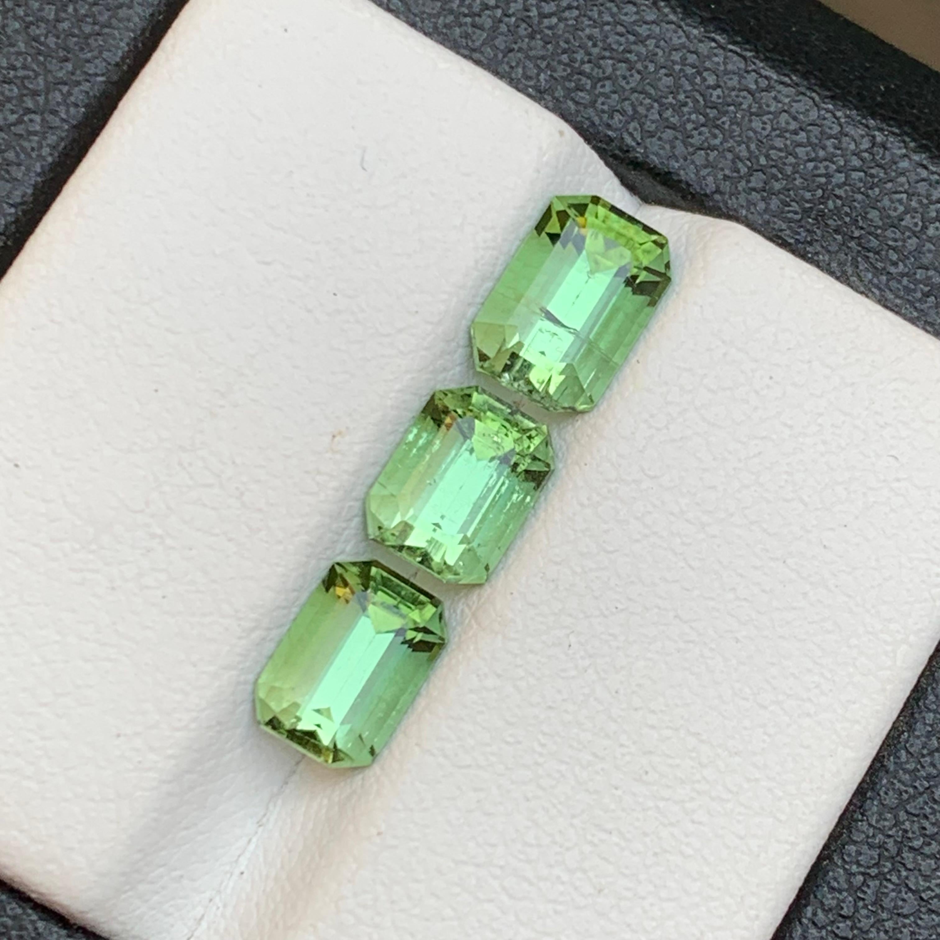 Light Minty Green Natural Tourmaline Loose Gemstones for Earrings, Necklace Pendant, Bracelet or any other Jewelry Setting-Emerald Cut from Kunar Afghanistan!!

💎 GEMSTONE TYPE: Tourmaline
⚖️ WEIGHT: 4.35 Carats
🪚 SHAPE & CUT: Emerald Cut
📏 SIZE
