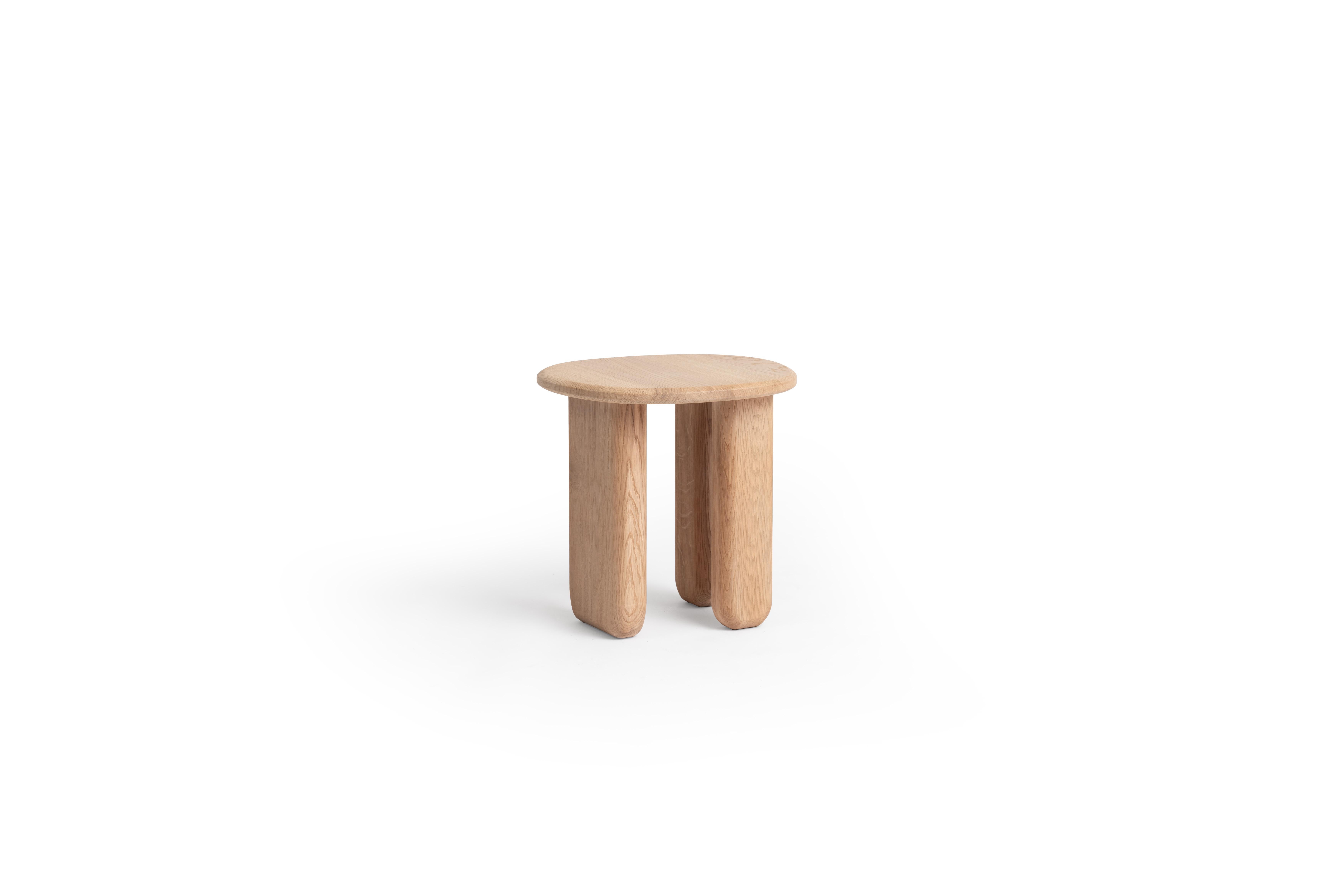 Light Oak Animal Coffee Table by RALPH M In New Condition For Sale In Geneve, CH