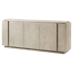 Buffet moderno de roble claro