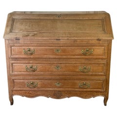 Light oak secretary chest, 18th century