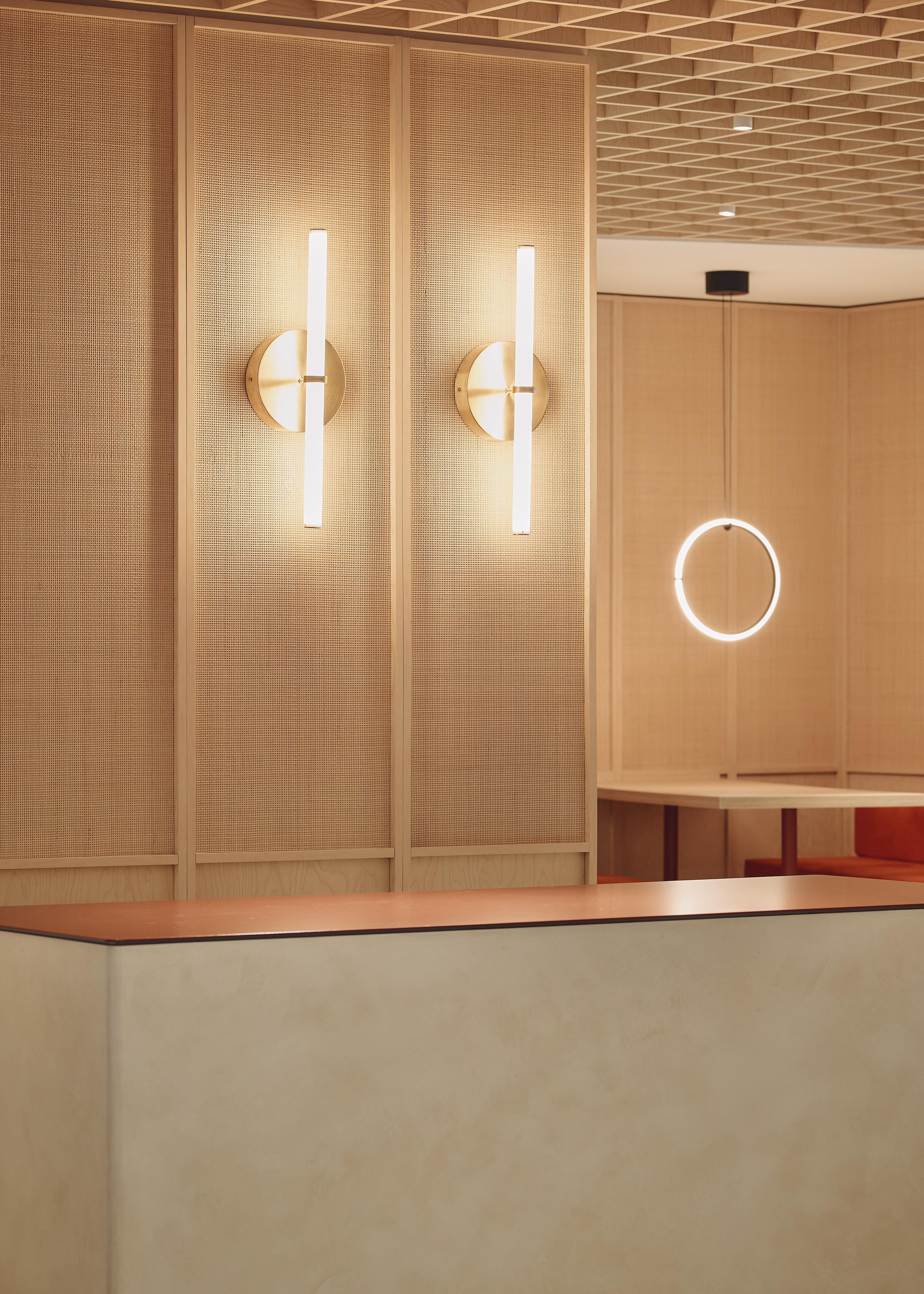 Objet léger 014 en vente 6