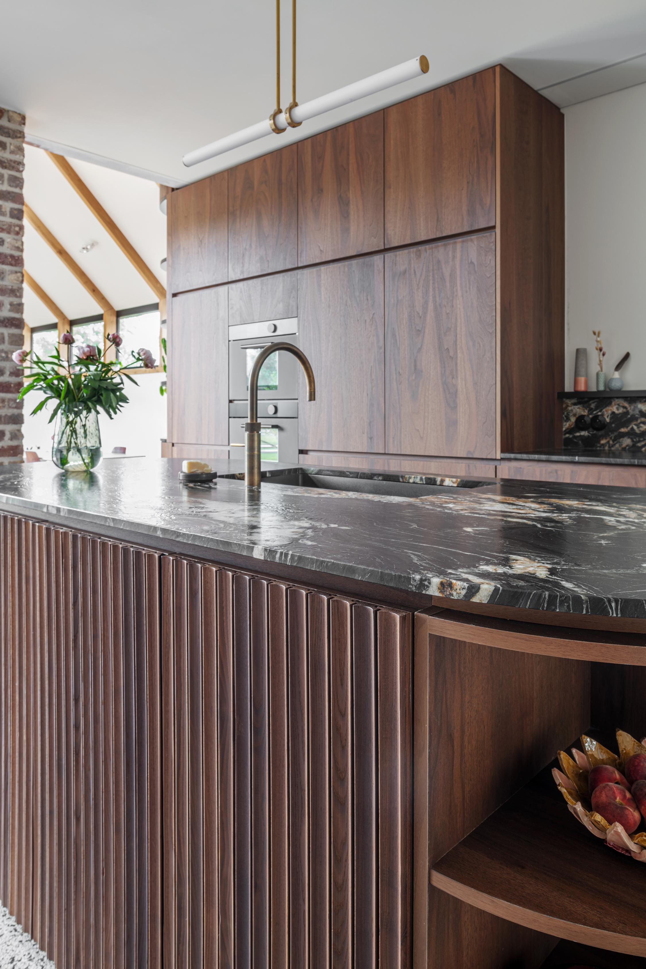 Oggetto luminoso 018 _  finitura nera in vendita 2