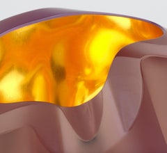 Sculpture contemporaine en verre pourpre et or, Barbara Nanning