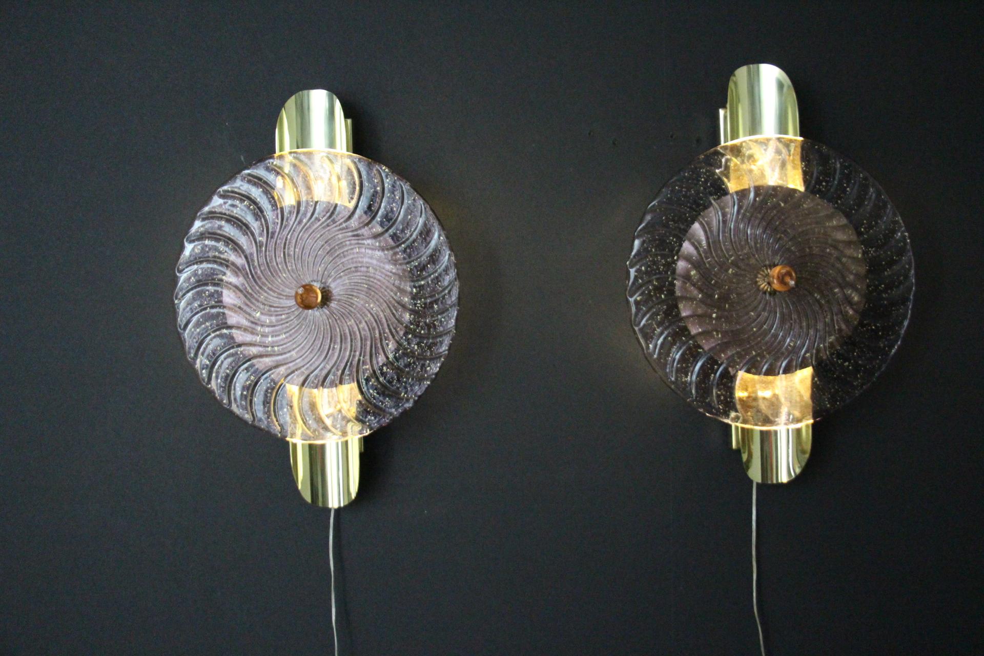 Light Purple and Golden Murano Glass Wall Lights In Large Disc Shape For Sale 3