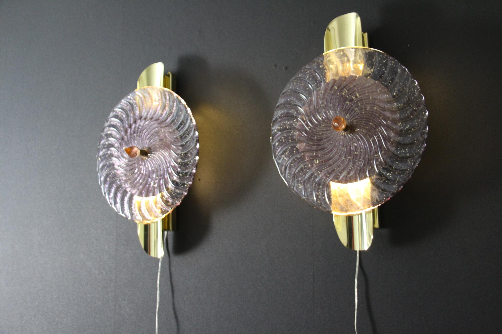 Light Purple and Golden Murano Glass Wall Lights In Large Disc Shape For Sale 8