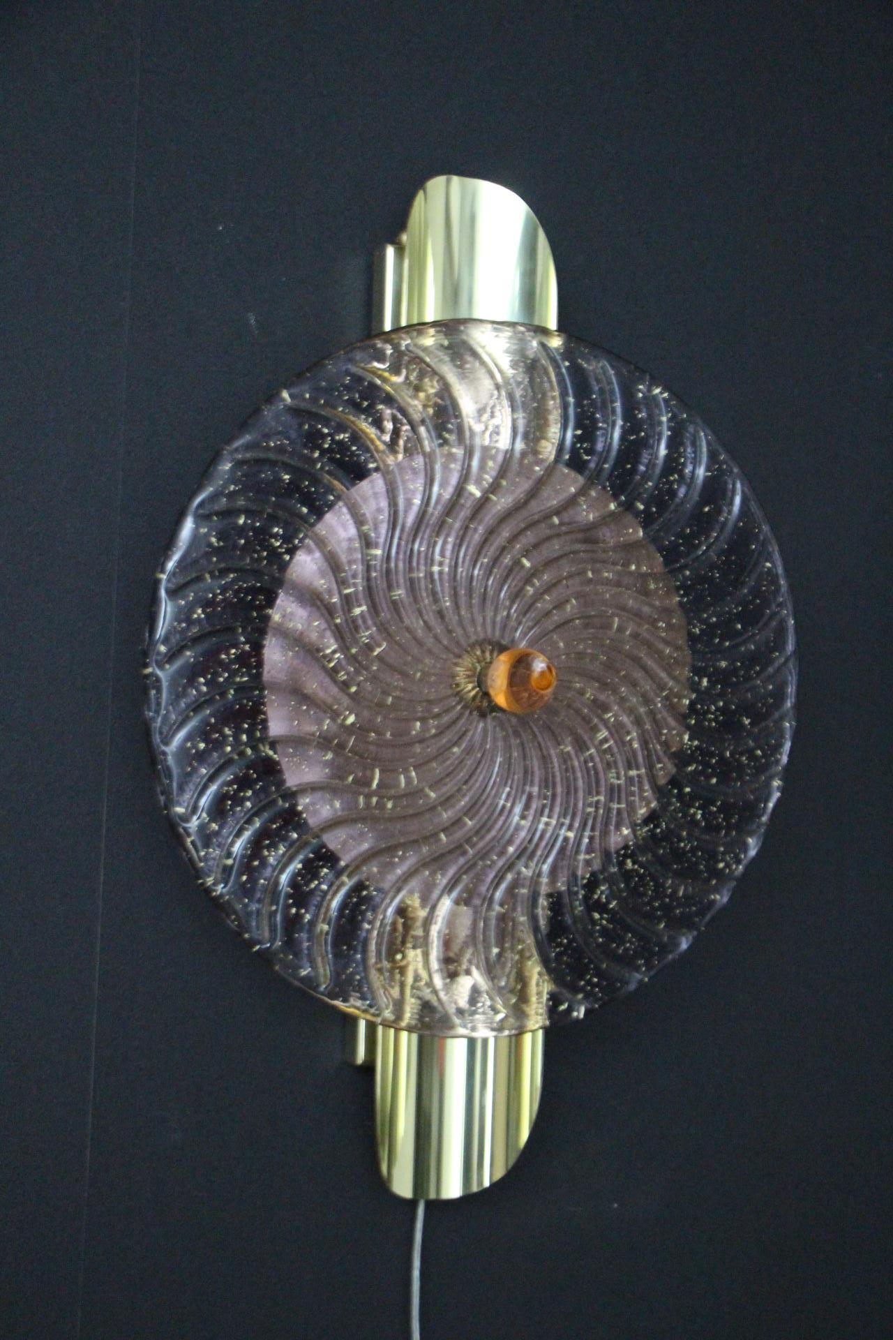 Light Purple and Golden Murano Glass Wall Lights In Large Disc Shape In Excellent Condition For Sale In Saint-Ouen, FR