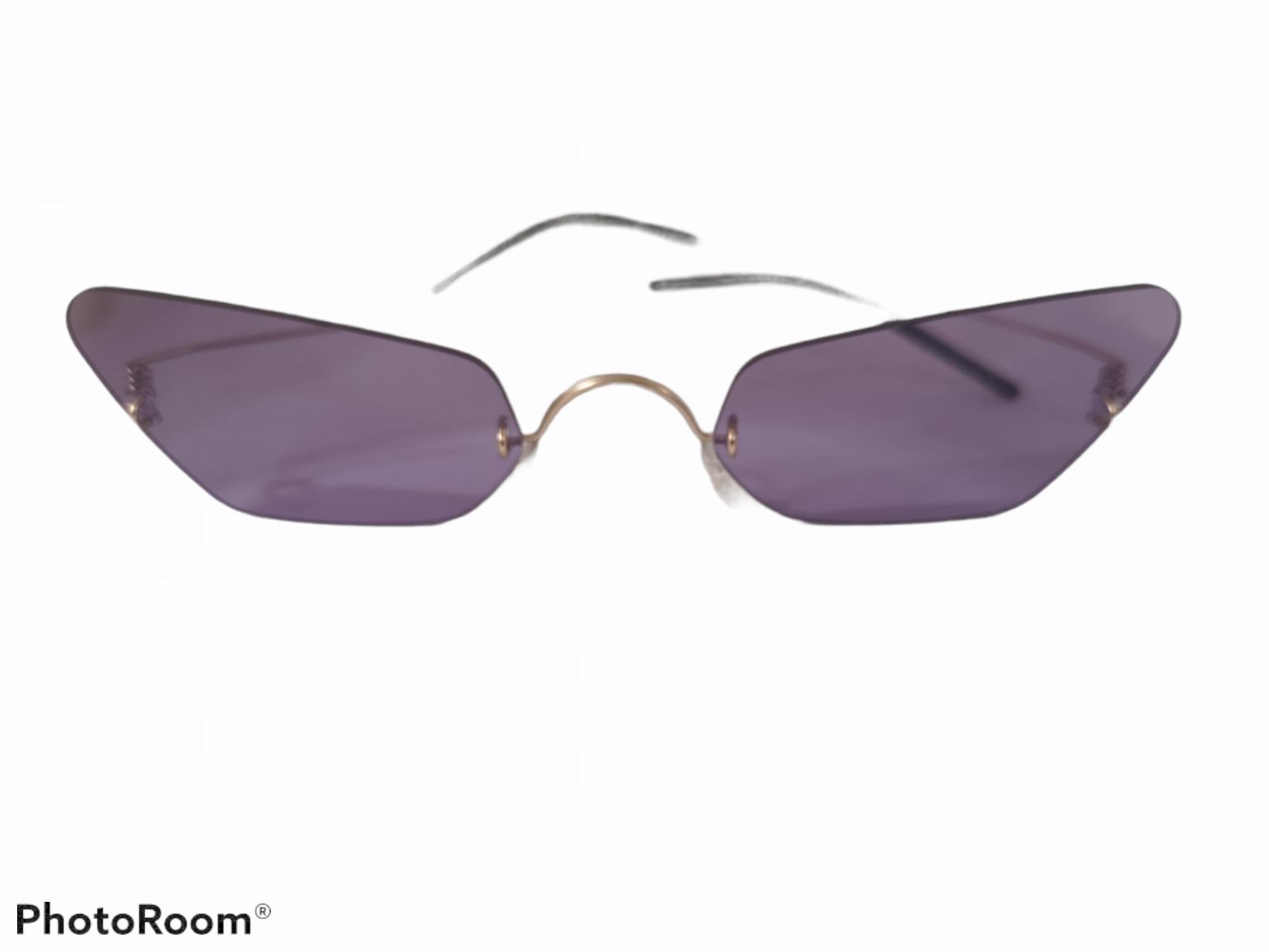 Light purple sunglasses NWOT In New Condition In Capri, IT