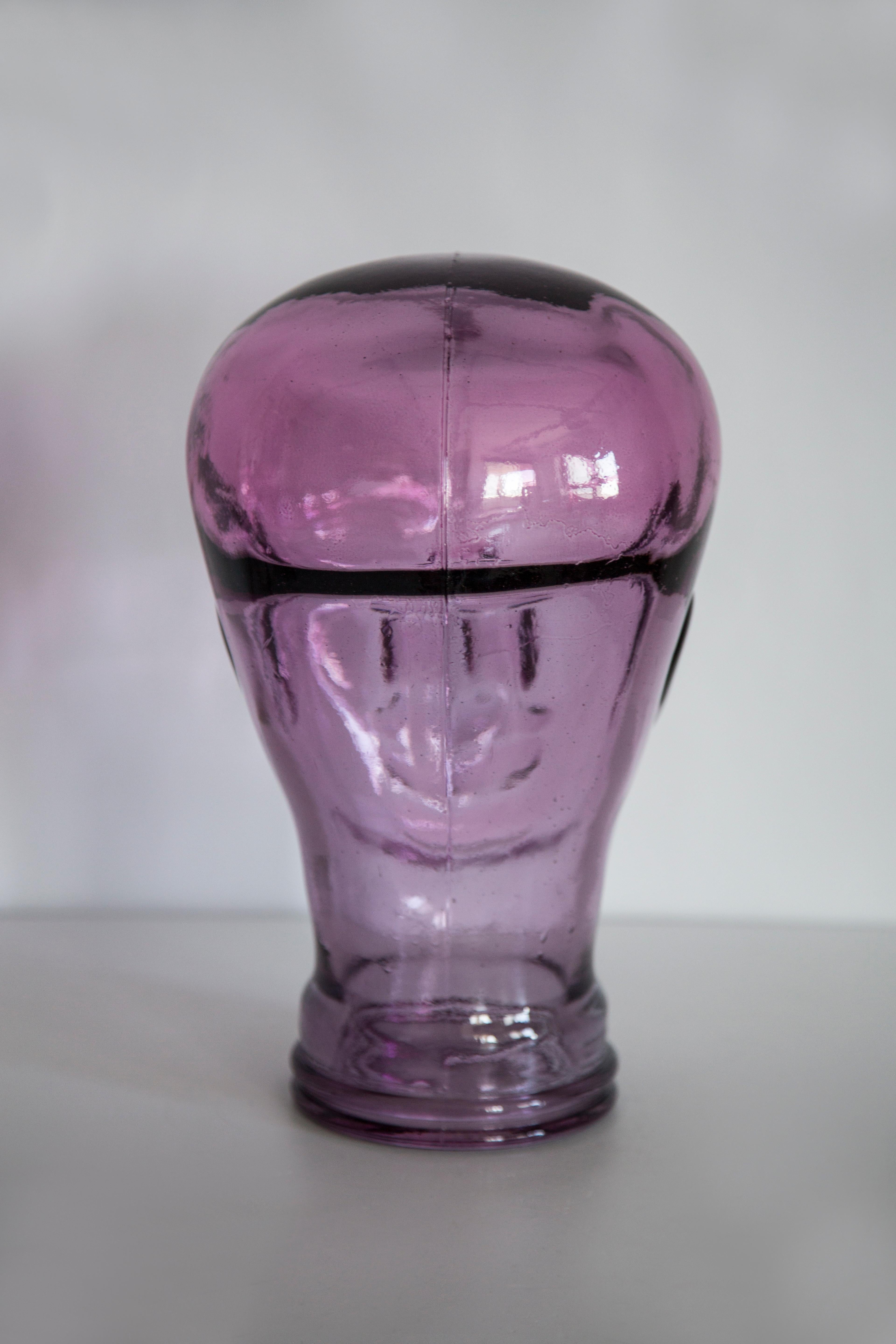 20ième siècle Sculpture de tête de mannequin décorative en verre violet clair, 1970, Allemagne en vente