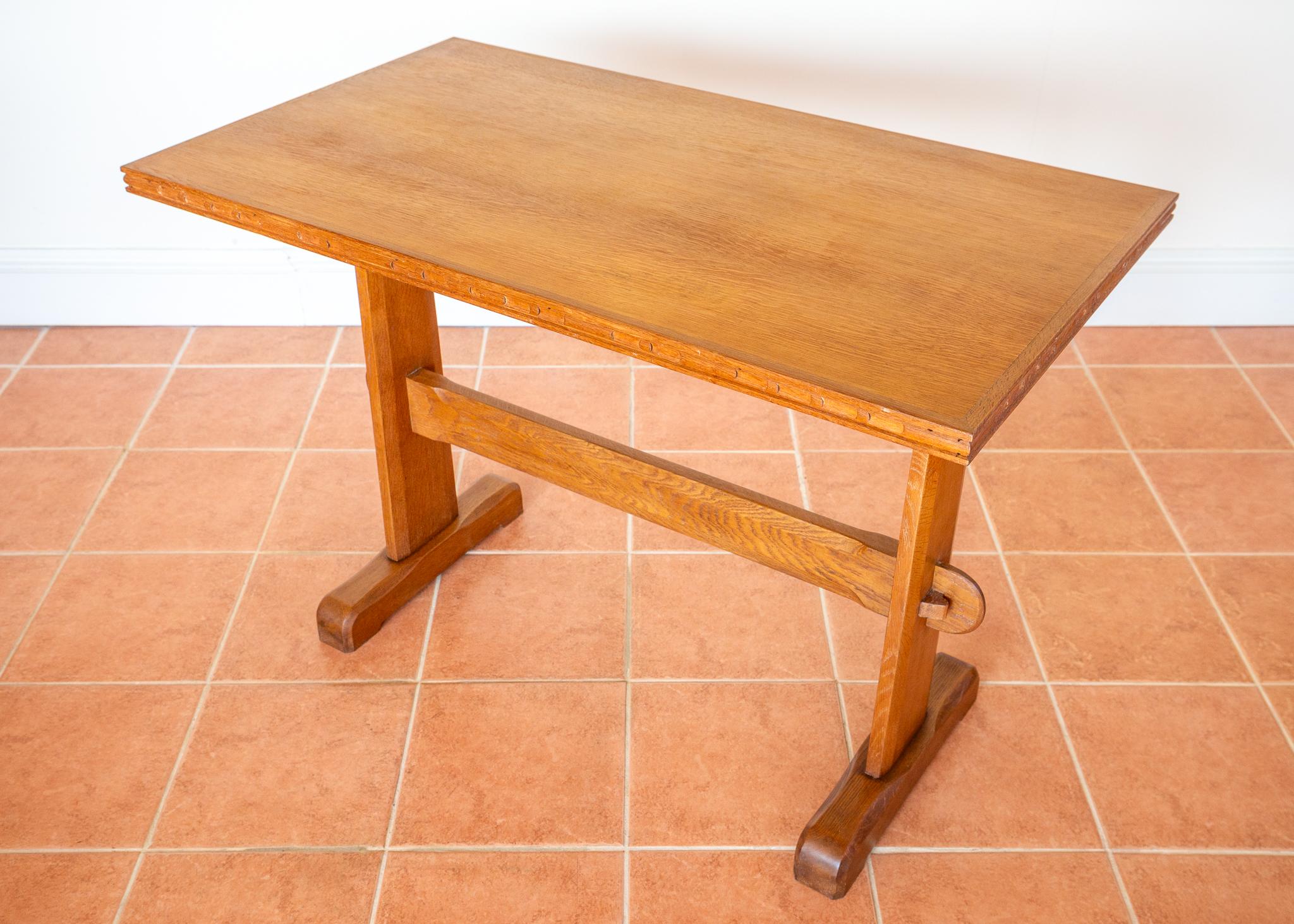 Light Red Oak Refectory Trestle Table Cotswold School Arts And Crafts Rustic MCM im Angebot 7