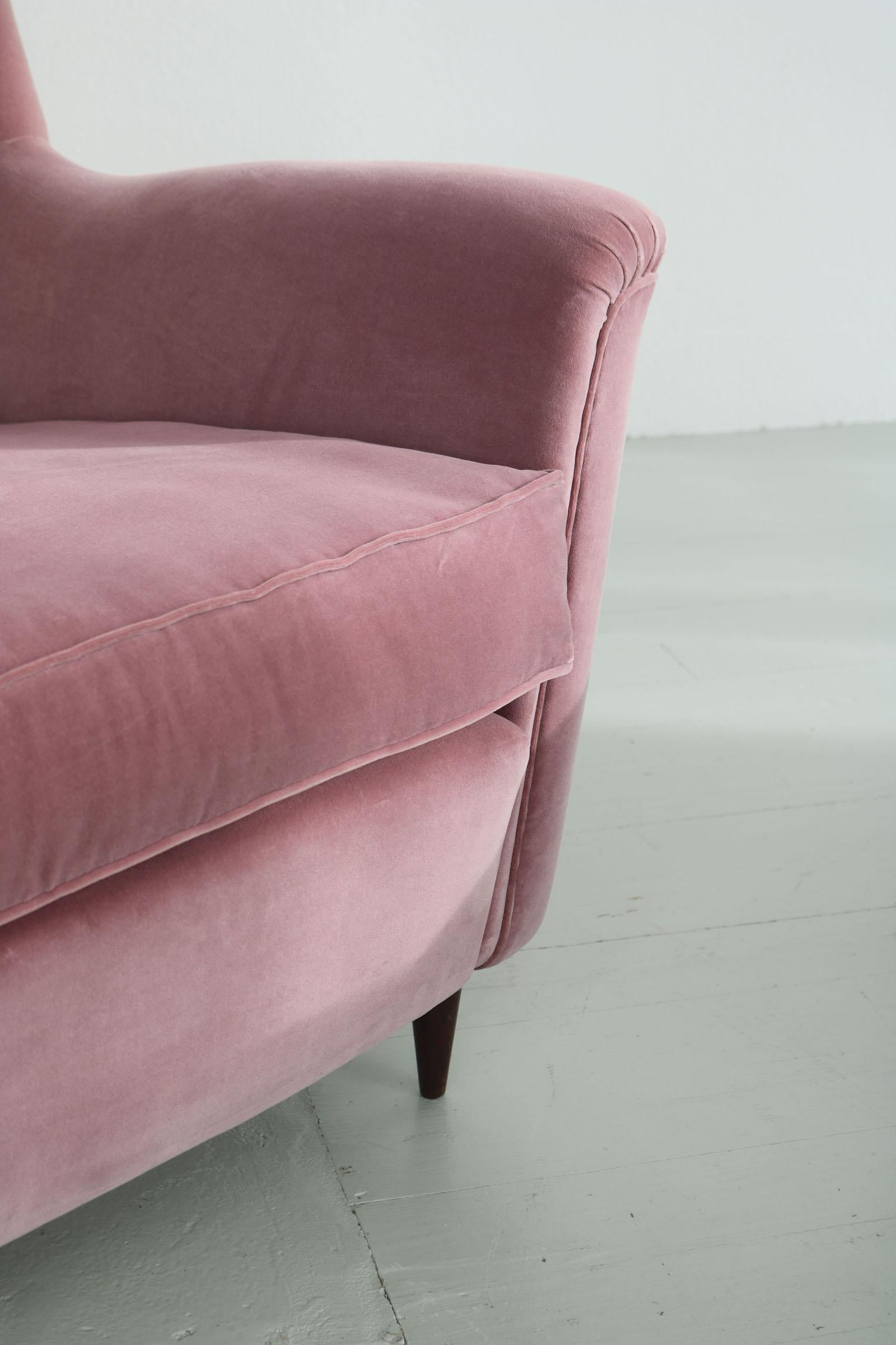 Light Rose Ico Parisi Armchair, 1950s, Italy For Sale 1