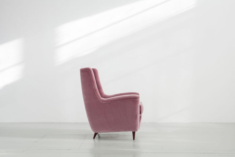 Mid-Century Modern Light Rose Ico Parisi Armchair, 1950s, Italy For Sale