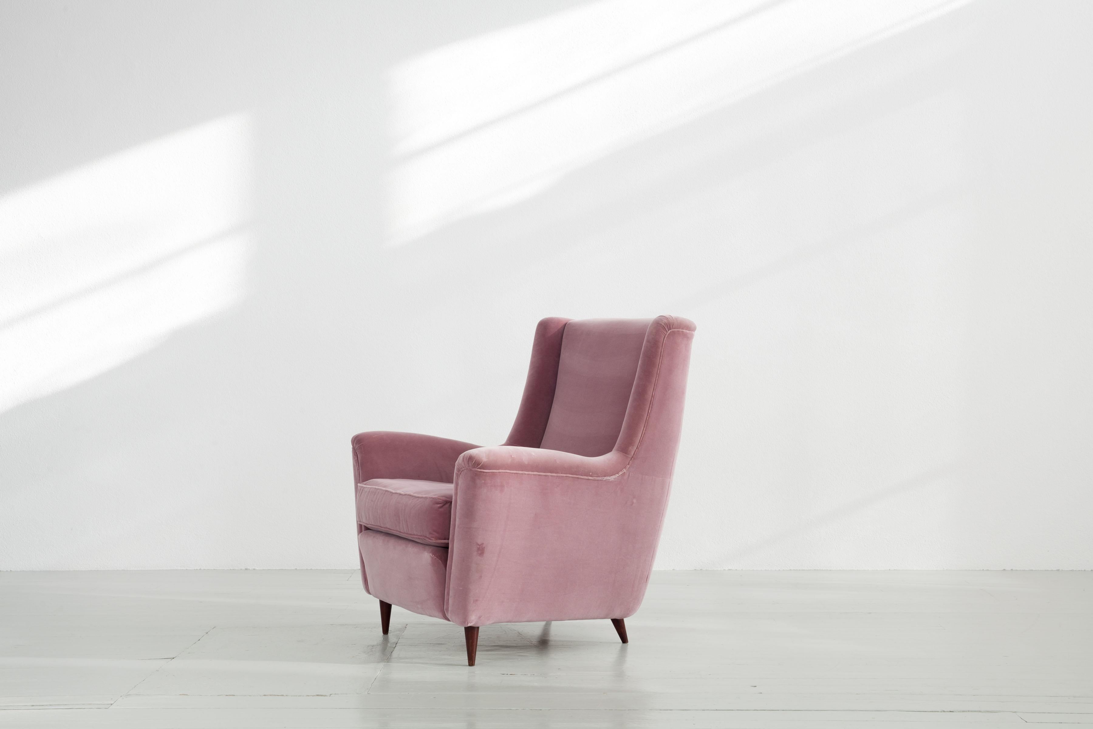 Light Rose Ico Parisi-Sessel, 1950er-Jahre, Italien im Angebot 1