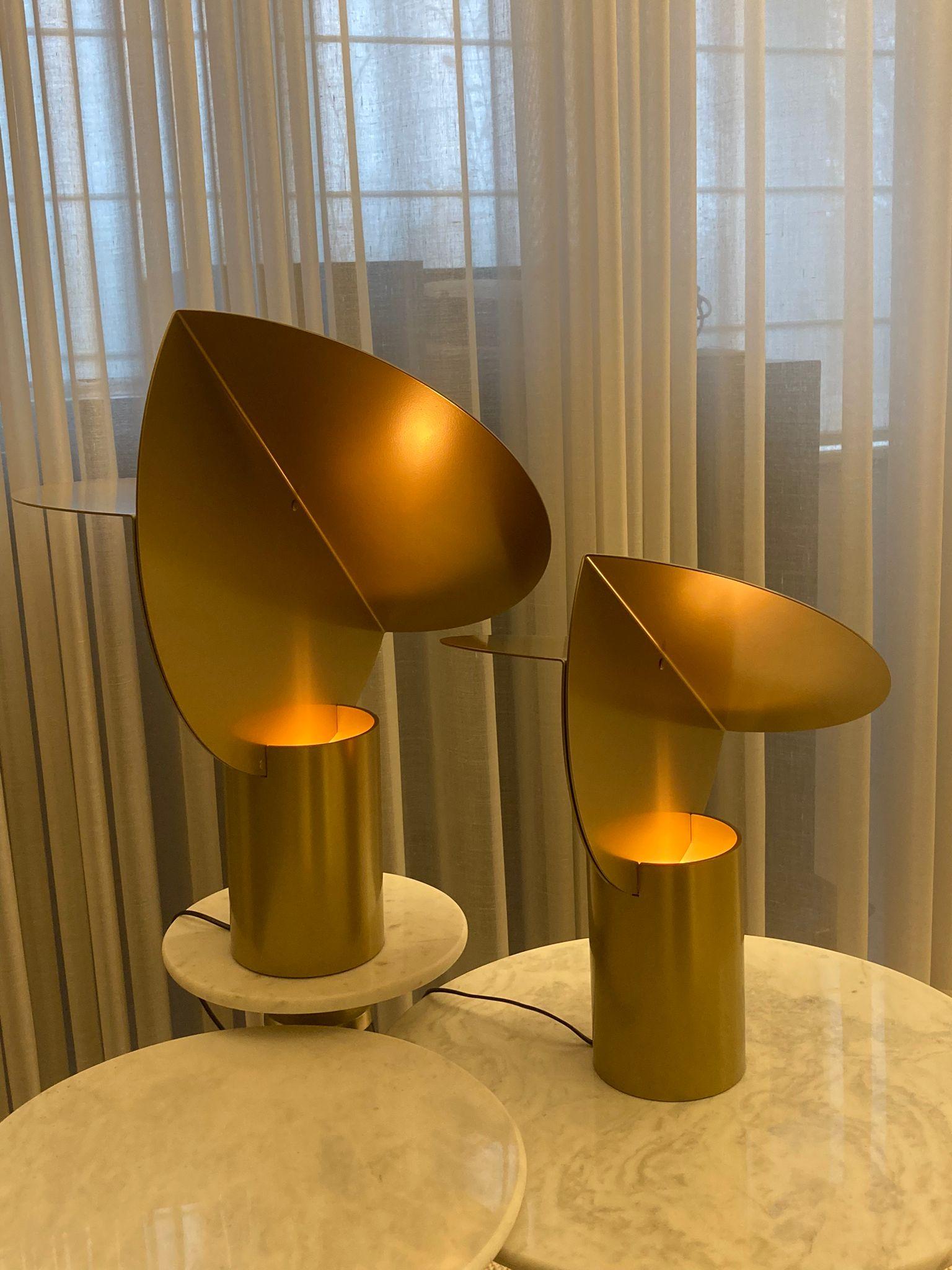 Escultura Light Ala Big Gold/Gold diseñada en 1969 en Excelente estado para la venta en Hoegaarden, BE