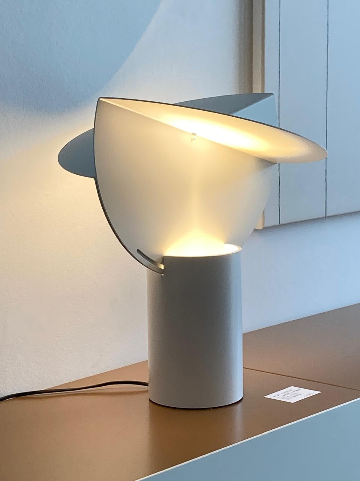 Dipinto Scultura luminosa Ala Big White/One progettata nel 1969 in vendita