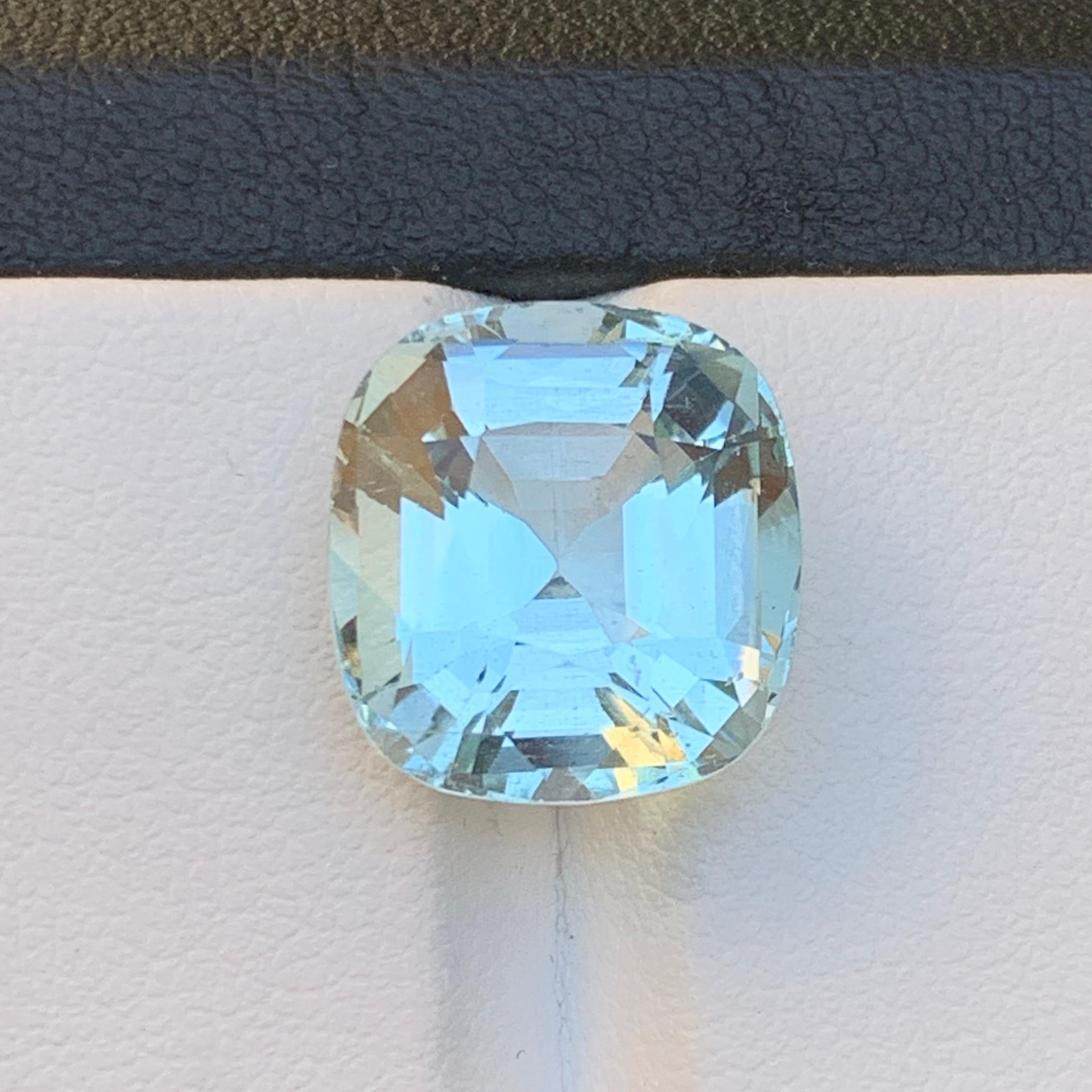 Light Seafoam Natural Aquamarine Ring Pendant Loose Gemstone 9.90 Ct Cushion Cut For Sale 3