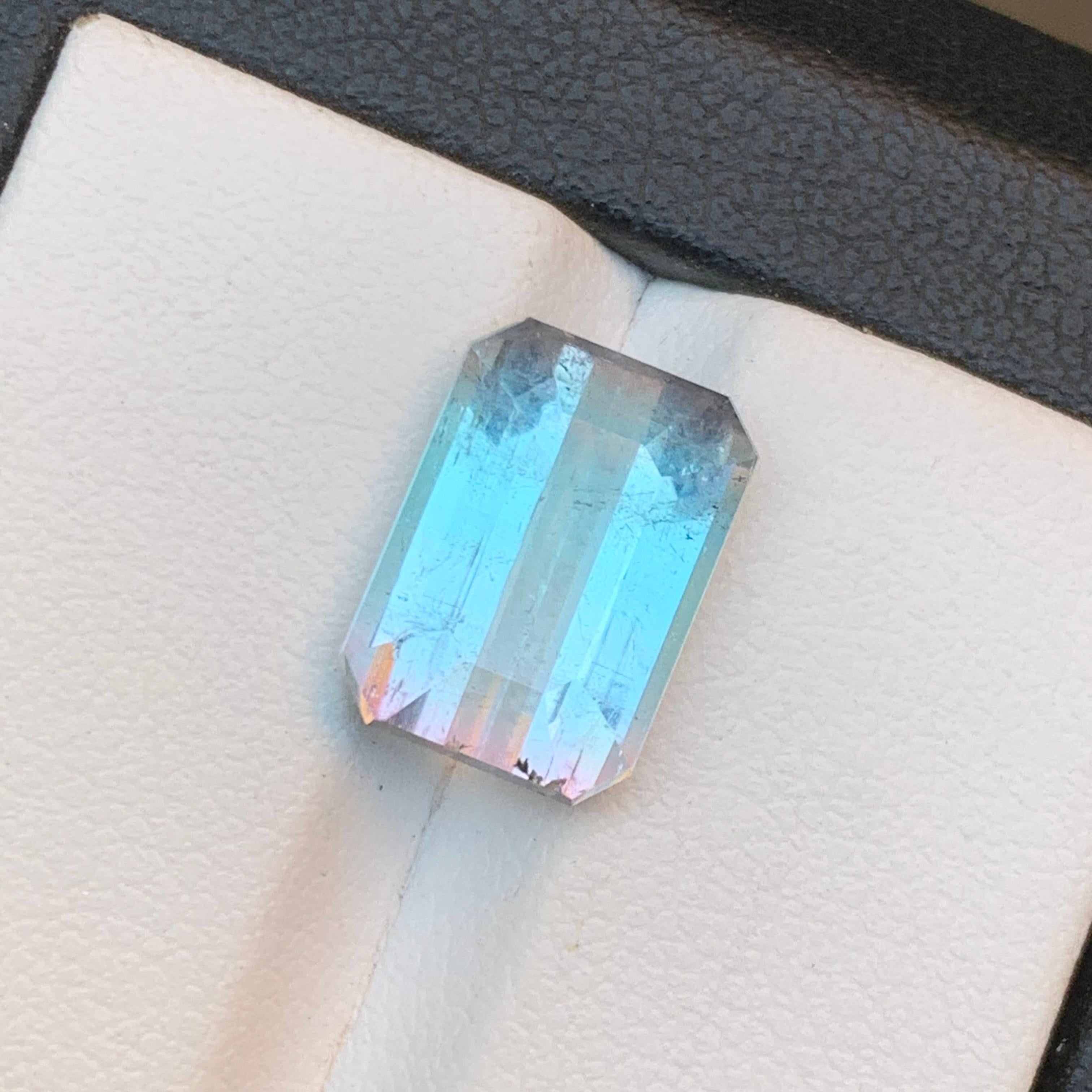 Taille émeraude Bague en écume de mer et tourmaline naturelle rose bicolore, pierre précieuse non sertie 5,75 carats en vente