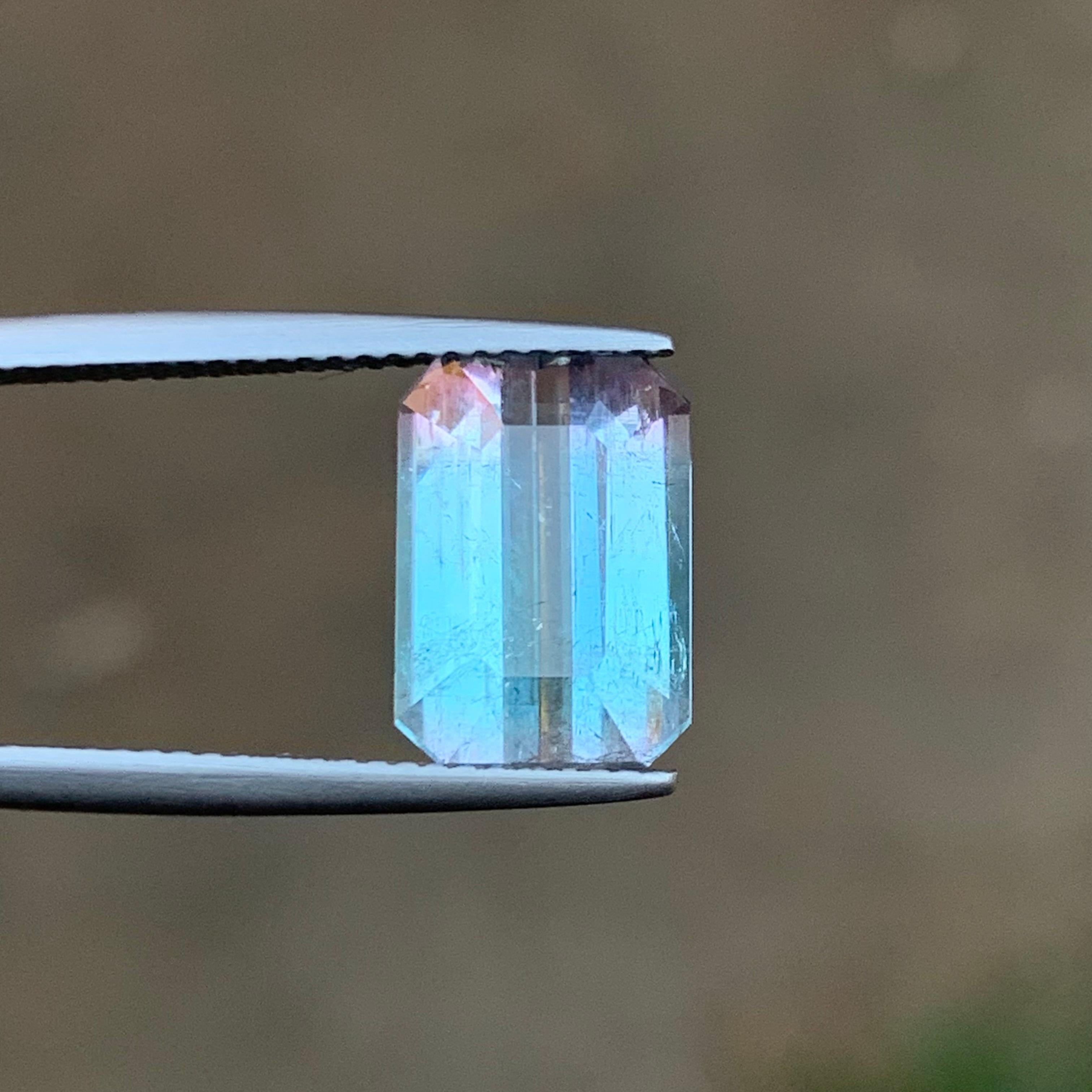 Bague en écume de mer et tourmaline naturelle rose bicolore, pierre précieuse non sertie 5,75 carats Unisexe en vente