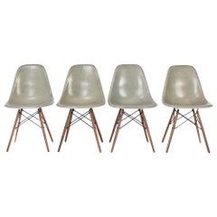 Light Seafoam Set of 4 Herman Miller Eames DSW Side Shell Chair