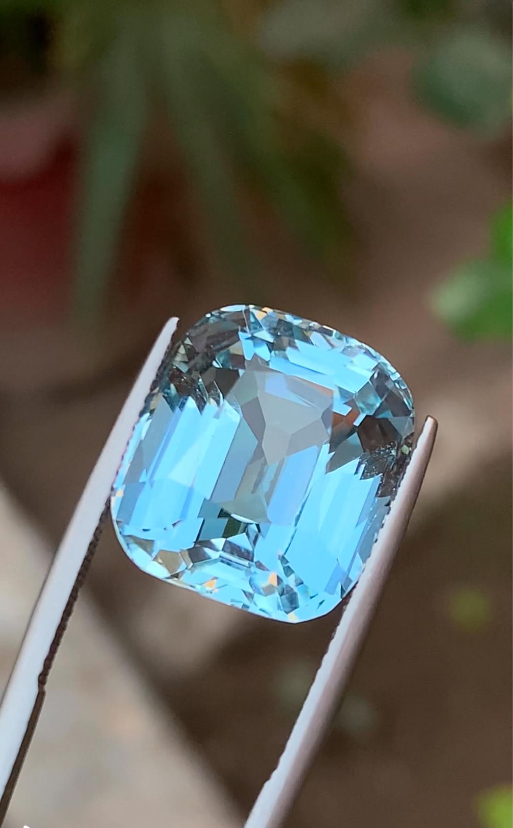 Light Sky Blue Aquamarine Necklace Pendant Loose Gemstone 18.65 Ct Cushion Cut For Sale 6