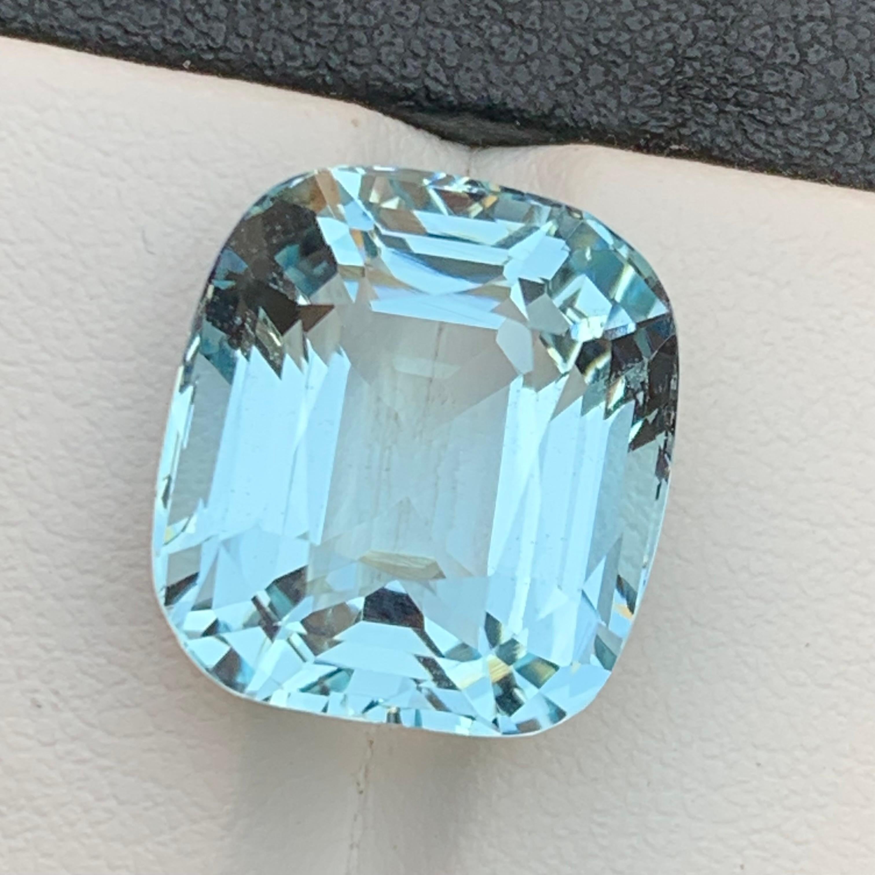 Light Sky Blue Aquamarine Necklace Pendant Loose Gemstone 18.65 Ct Cushion Cut For Sale 8