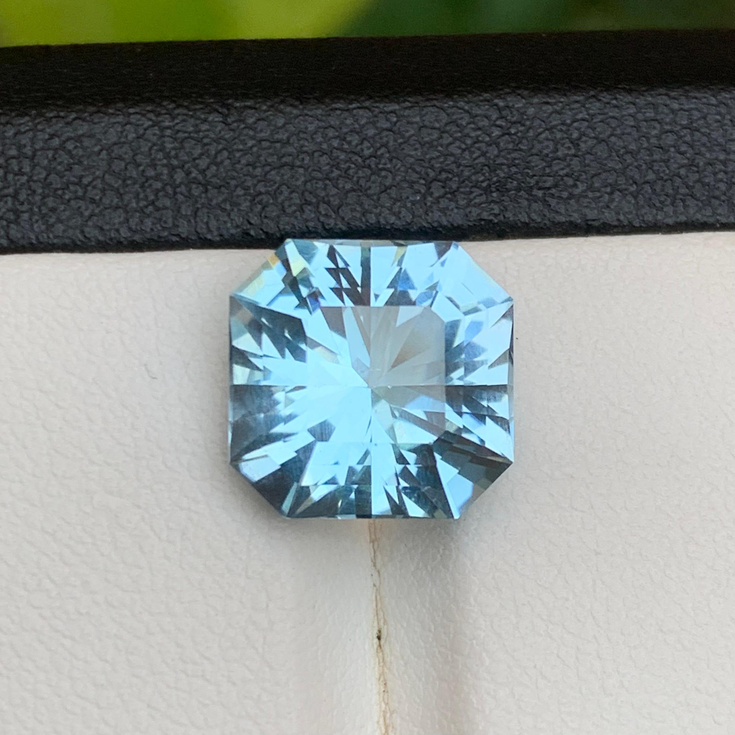 Topazio svizzero azzurro 8,50 carati Gemma naturale sfusa - Taglio smeraldo per anello in vendita 6