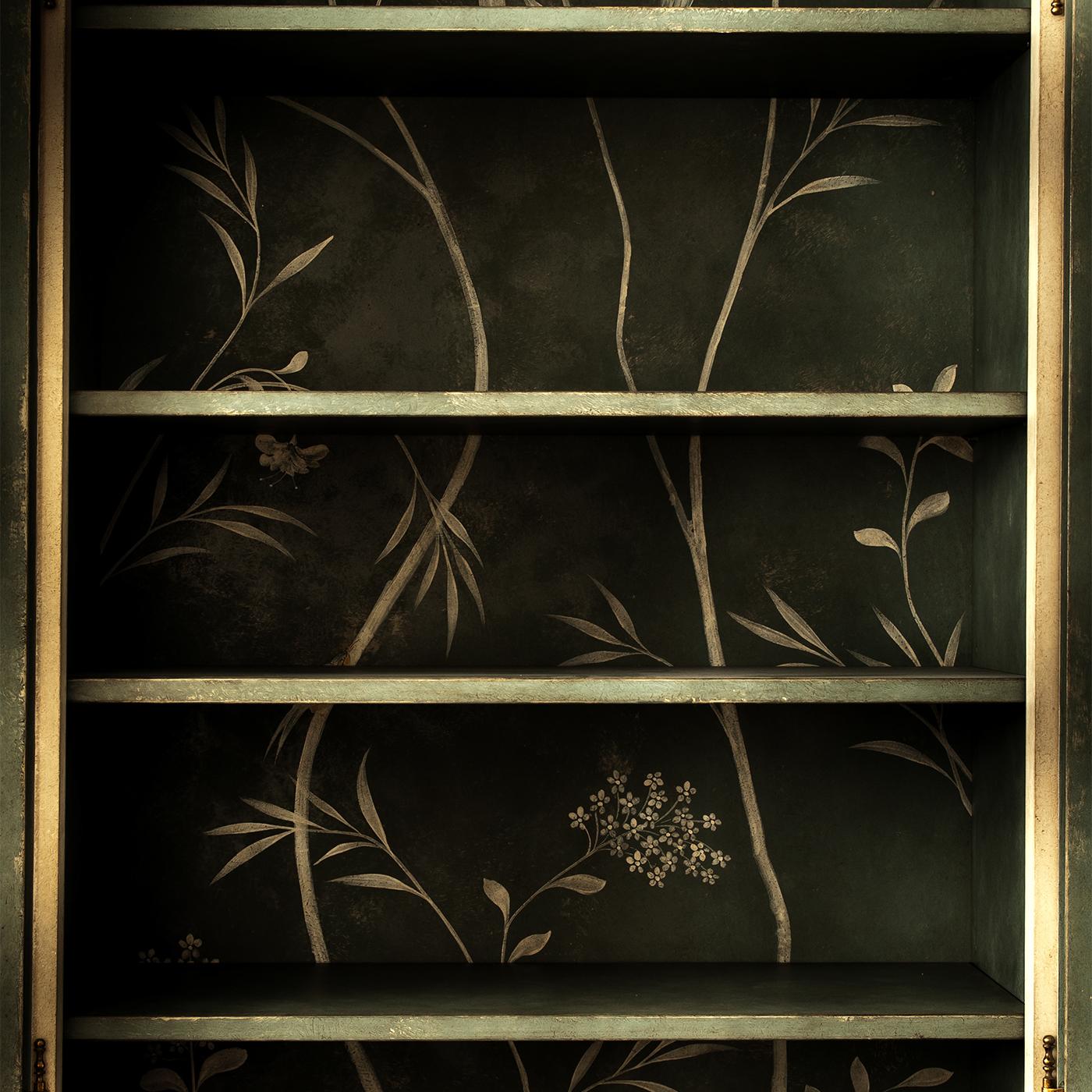 Light Taupe Padua Hutch with Green Growing Brenches In New Condition For Sale In Milan, IT