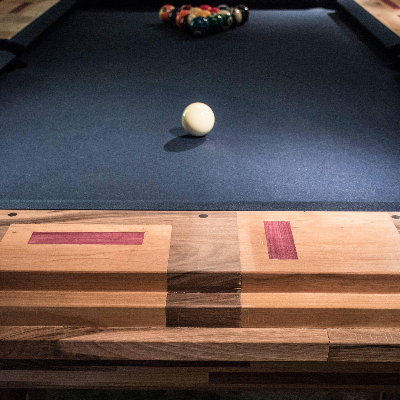 'Light Tropics' Handcrafted Pool Table and Cue Stand by Hillsideout In New Condition For Sale In Milan, IT