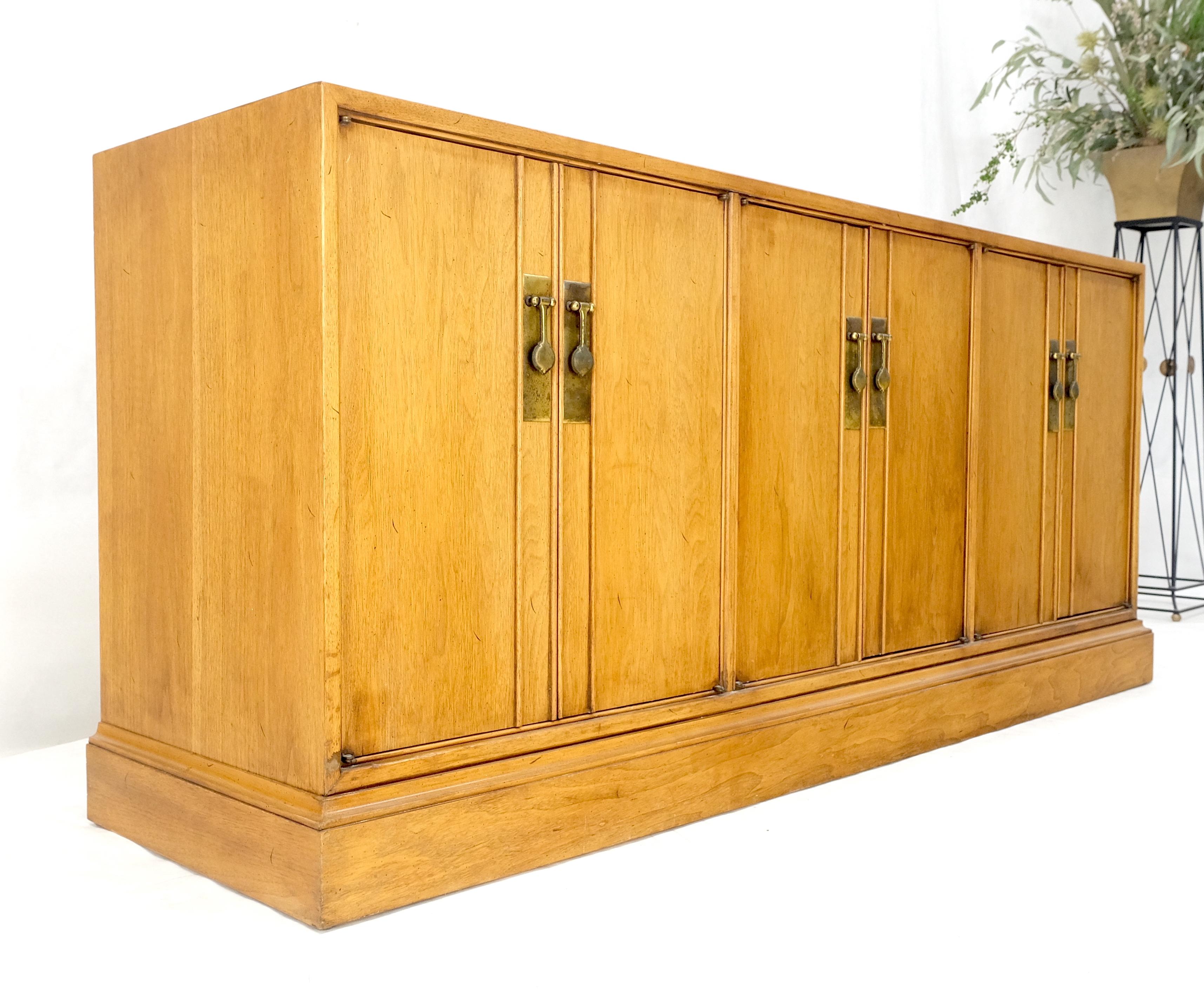 Light Walnut 3 Compartments 6 Doors Drawers Long Credenza Dresser c1970s MINT For Sale 4