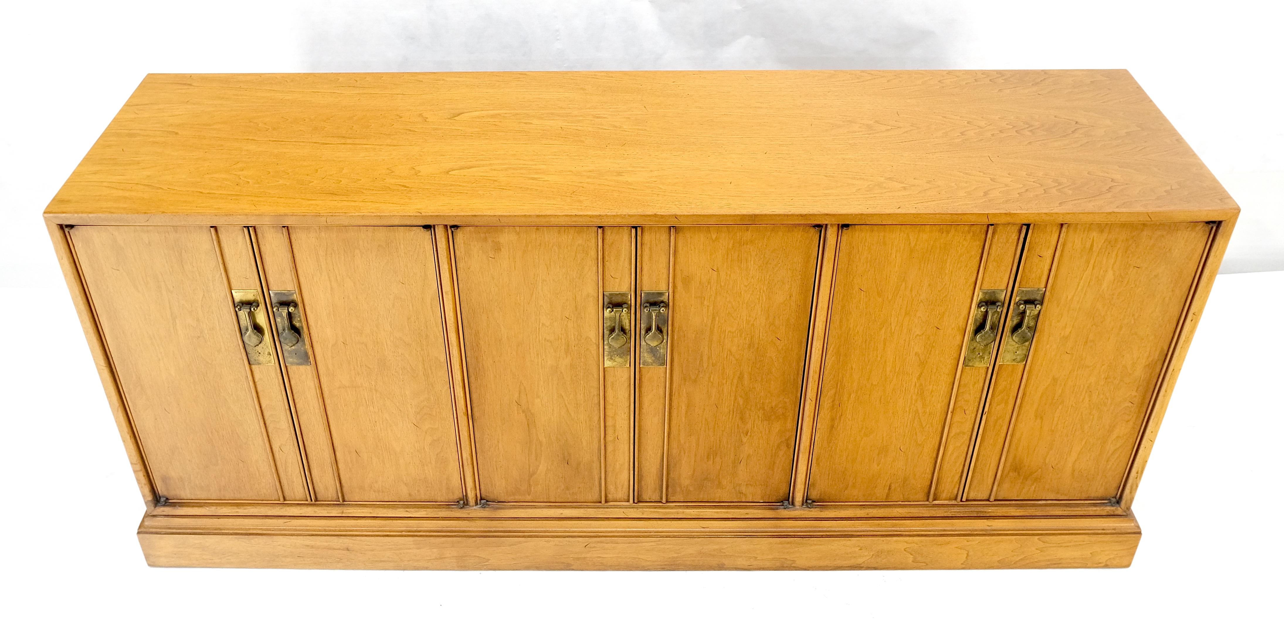 Light Walnut 3 Compartments 6 Doors Drawers Long Credenza Dresser c1970s MINT For Sale 8