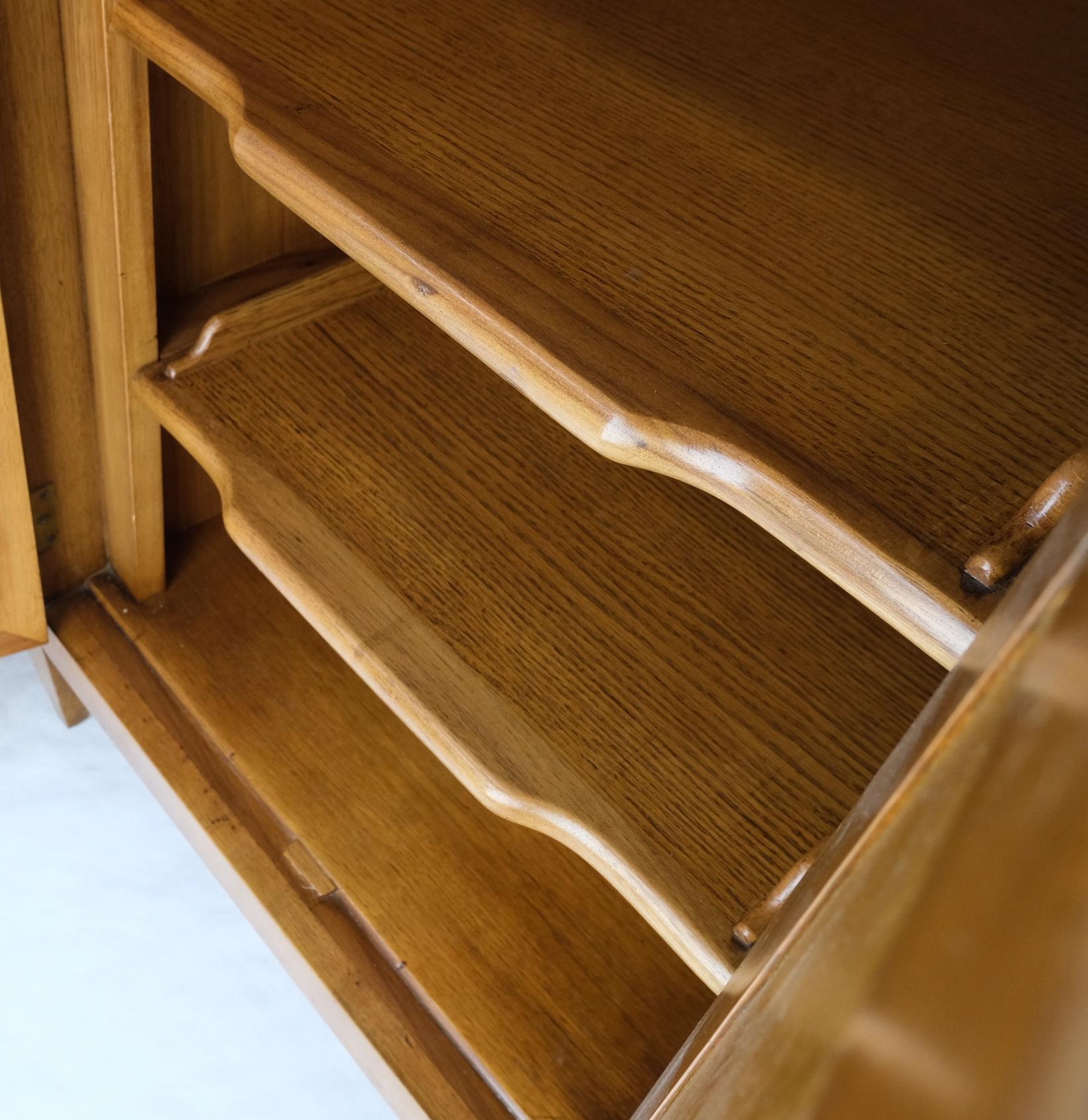 American Light Walnut 8 Beveled Drawers Two Doors Compartment Long Dresser Credenza Mint