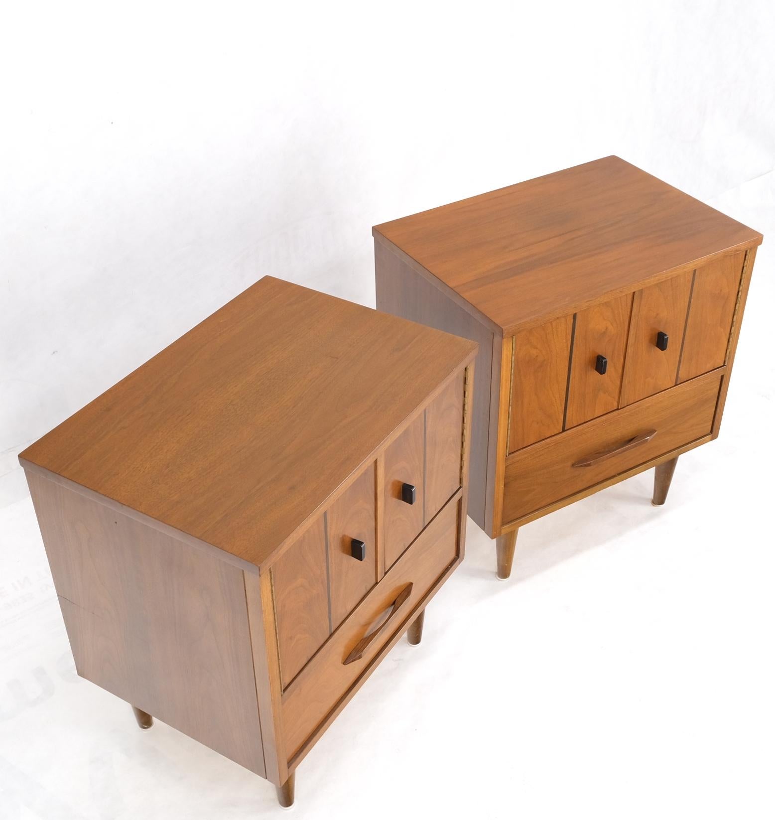Light Walnut Double Door Compartment One Drawer Cone Tapered Legs End Tables For Sale 3