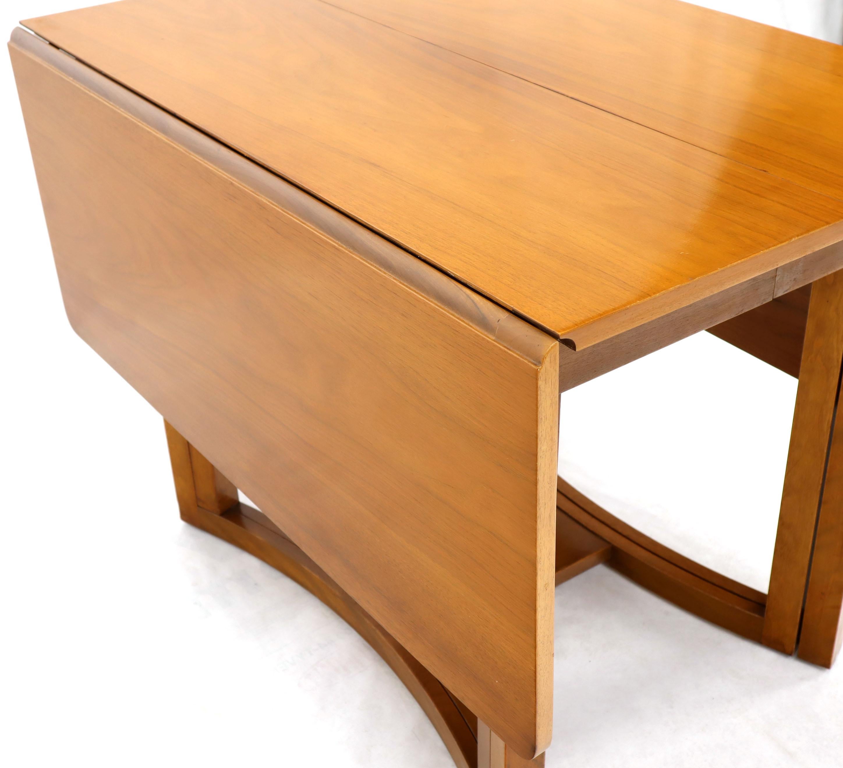 Midcentury Light Walnut Drop Leaf Expandable Dining Table, Three Leafs Boards For Sale 1