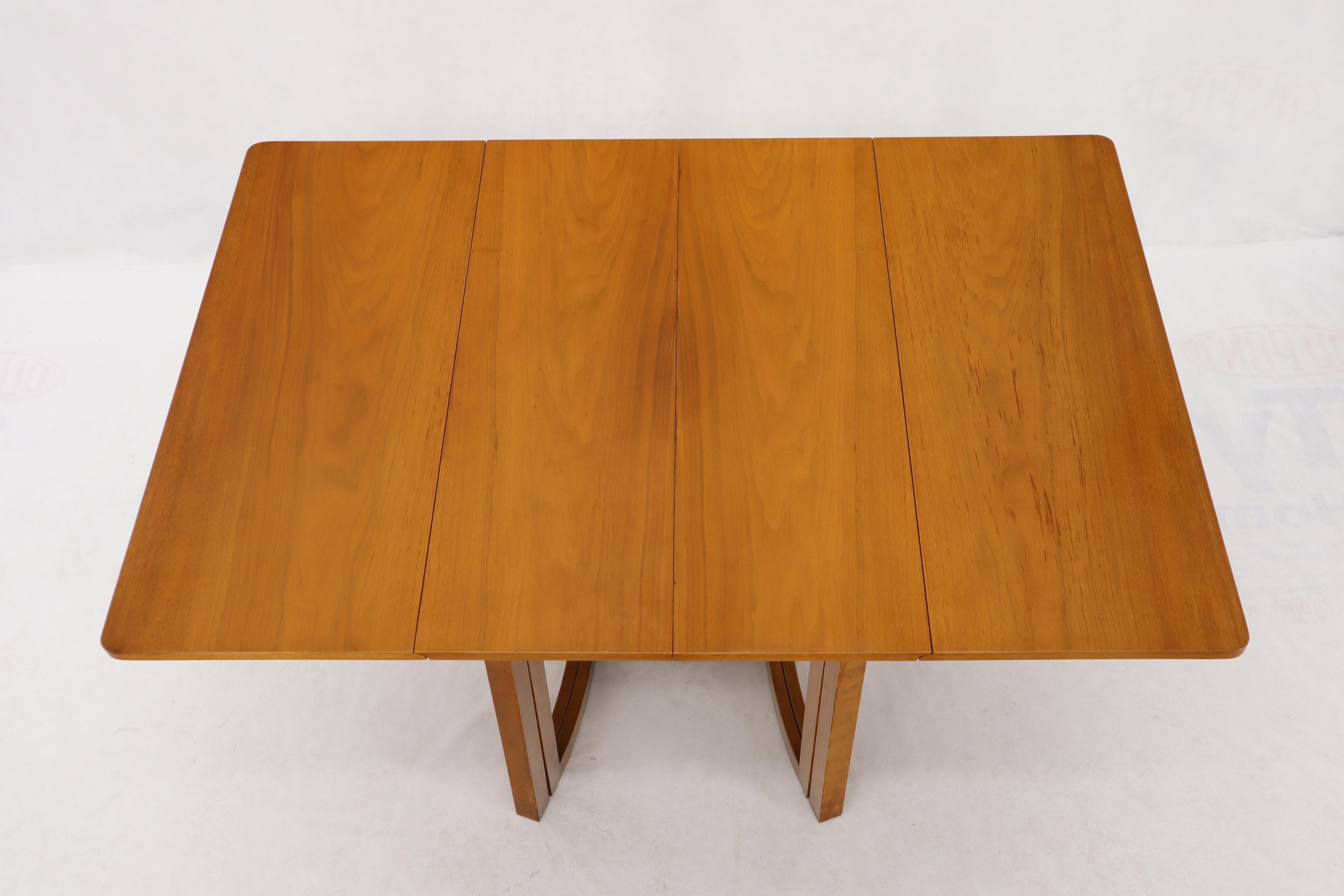 American Midcentury Light Walnut Drop Leaf Expandable Dining Table, Three Leafs Boards For Sale