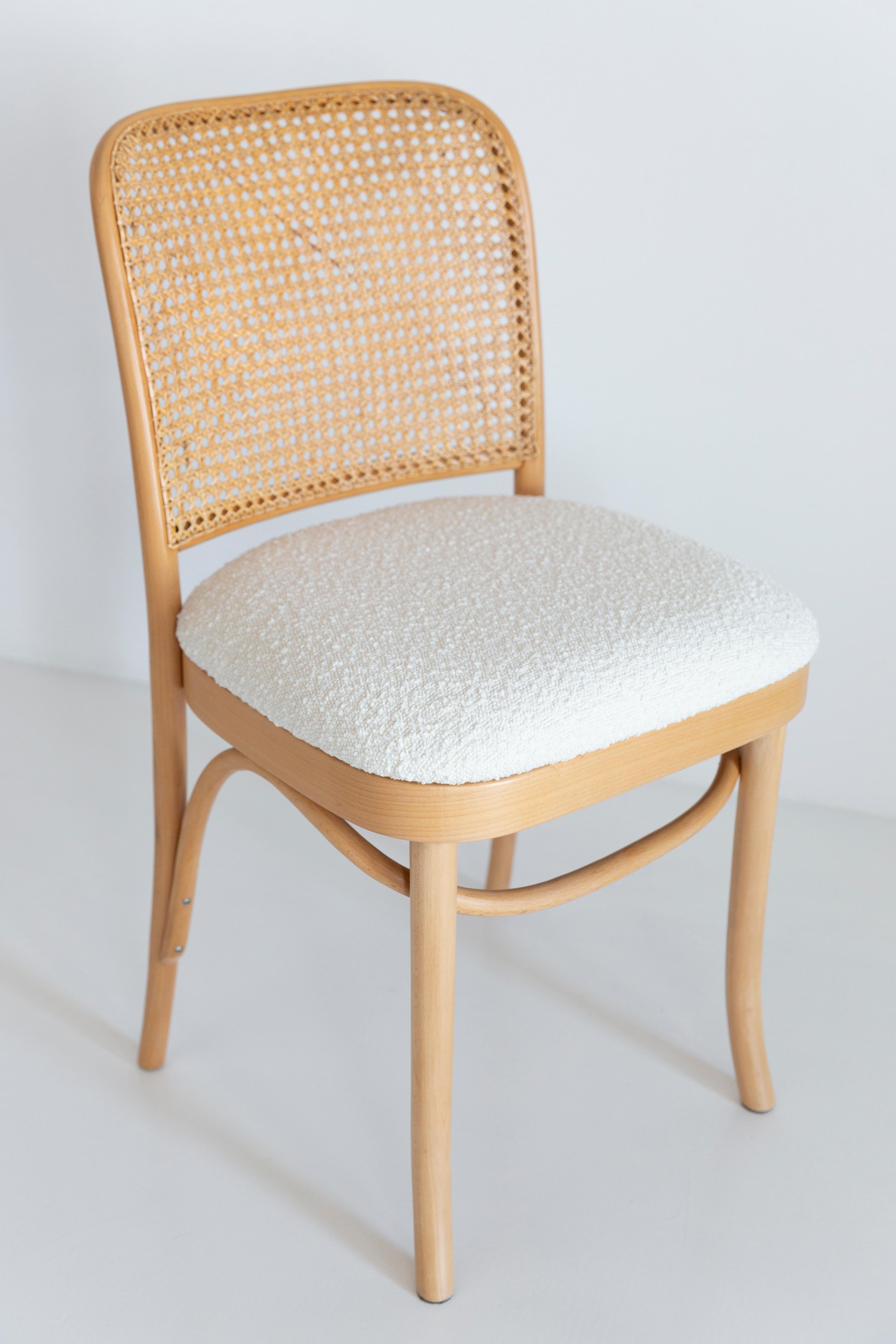 Light White Boucle Thonet Wood Rattan Chair, 1960s In Excellent Condition For Sale In 05-080 Hornowek, PL