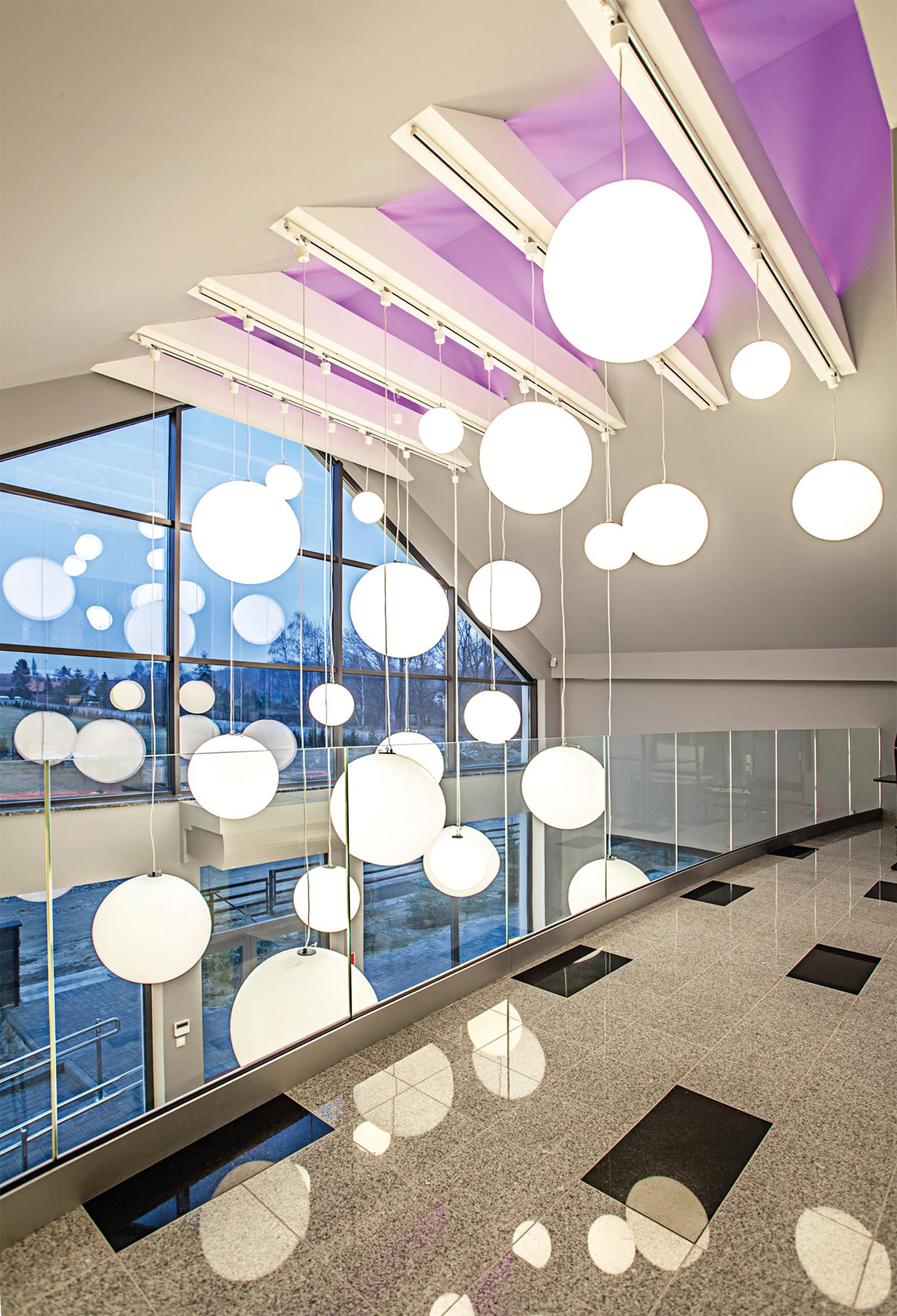 Altro Lampada a sospensione Light White Globo 120 di SLIDE Studio A in vendita