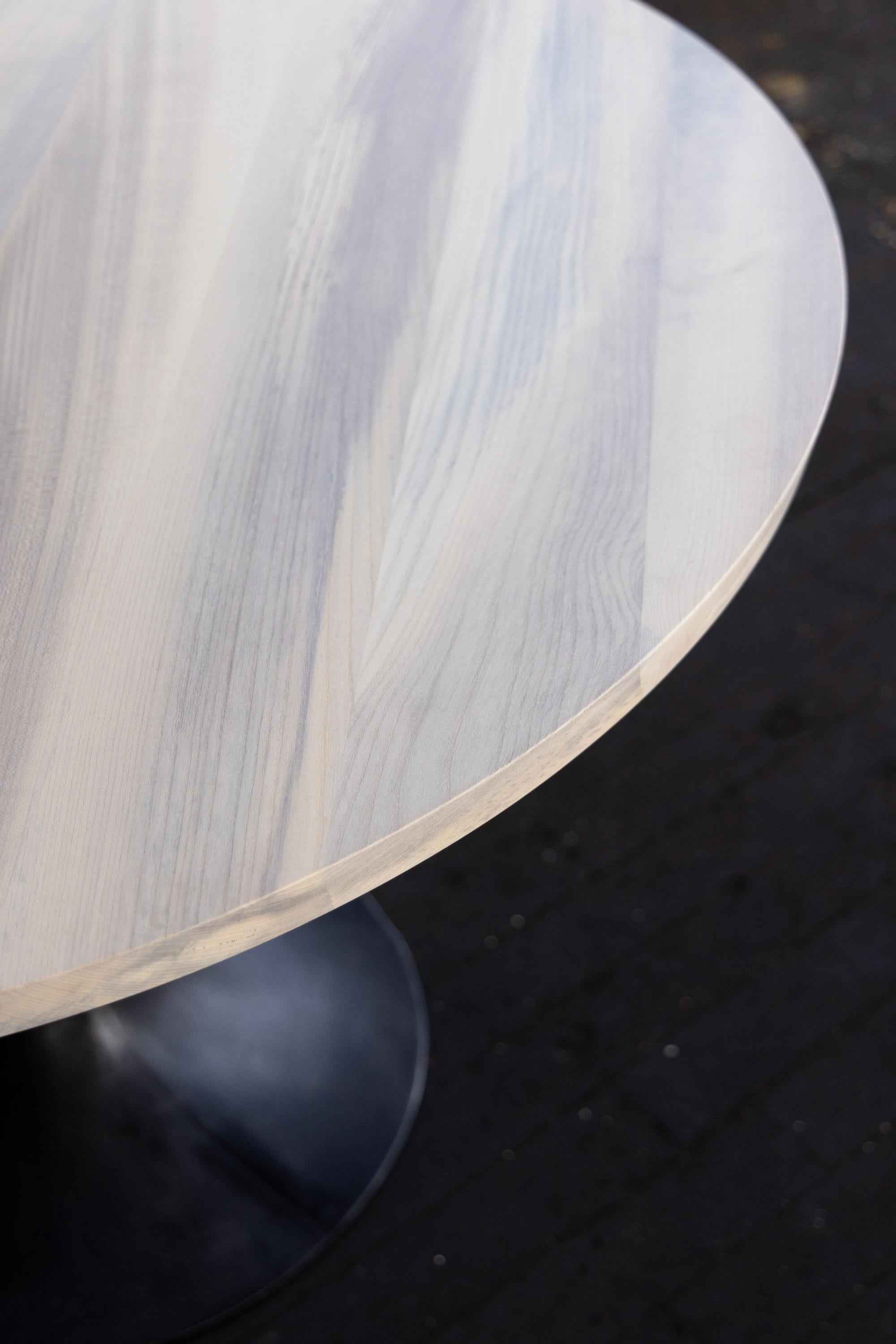 Mid-Century Modern Light Wood Round Pedestal Base Dining Table Cast Bronze Amicalola Base For Sale
