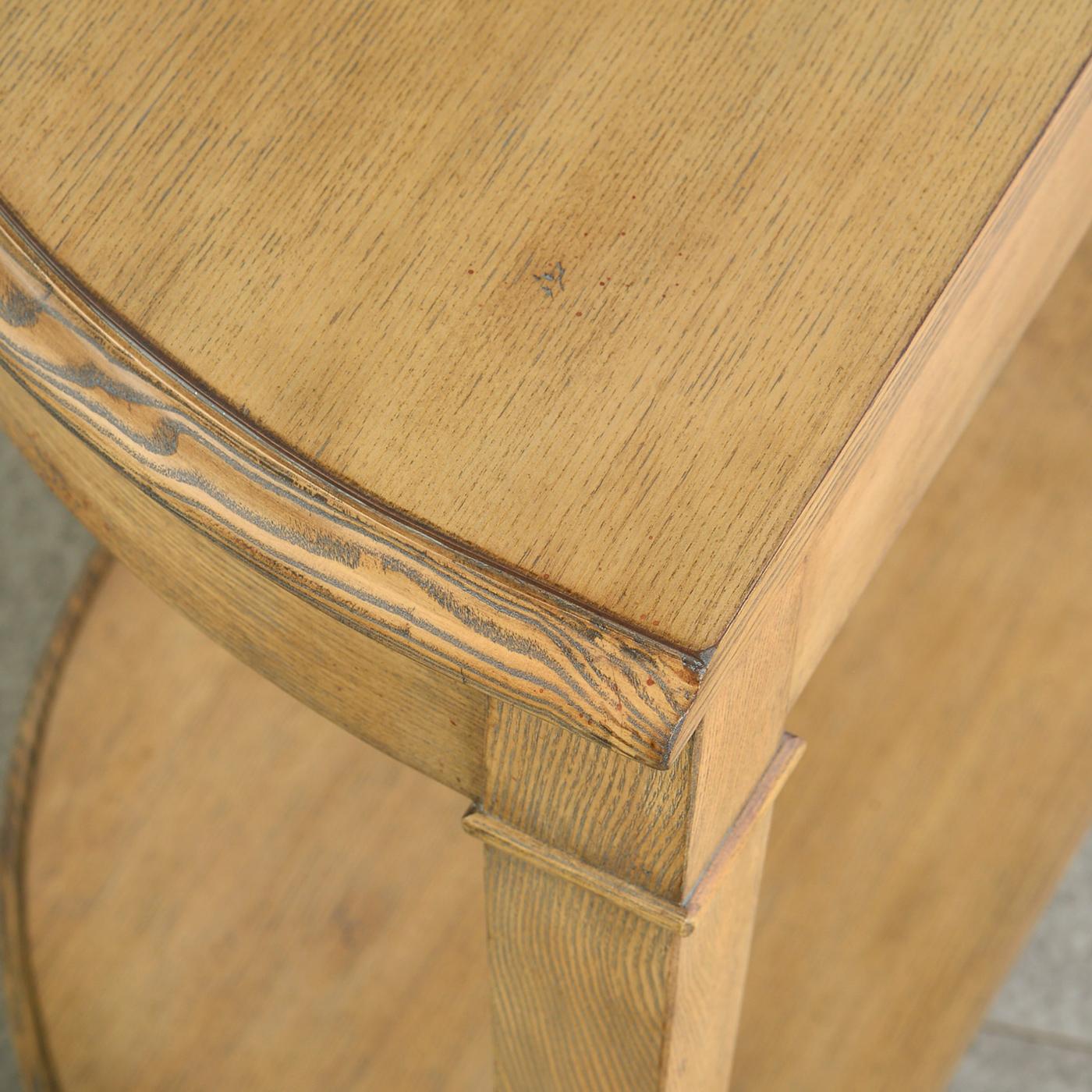 Light Wood Traditional Console Table In New Condition For Sale In Westwood, NJ